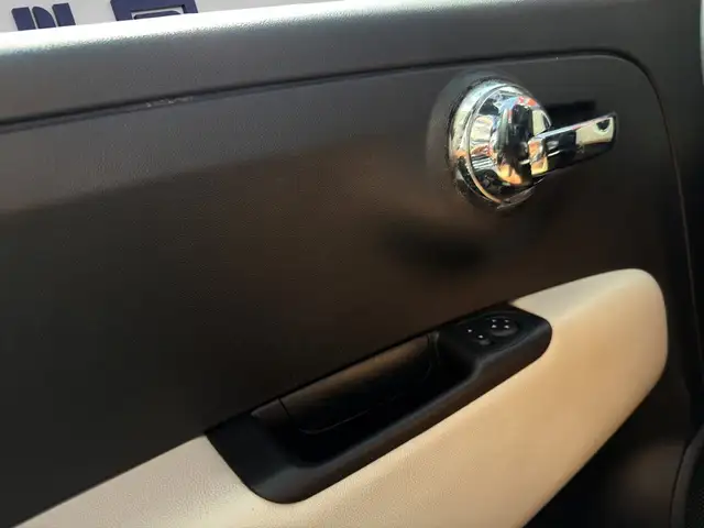 Fiat 500C view 12