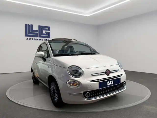 Fiat 500C view 3