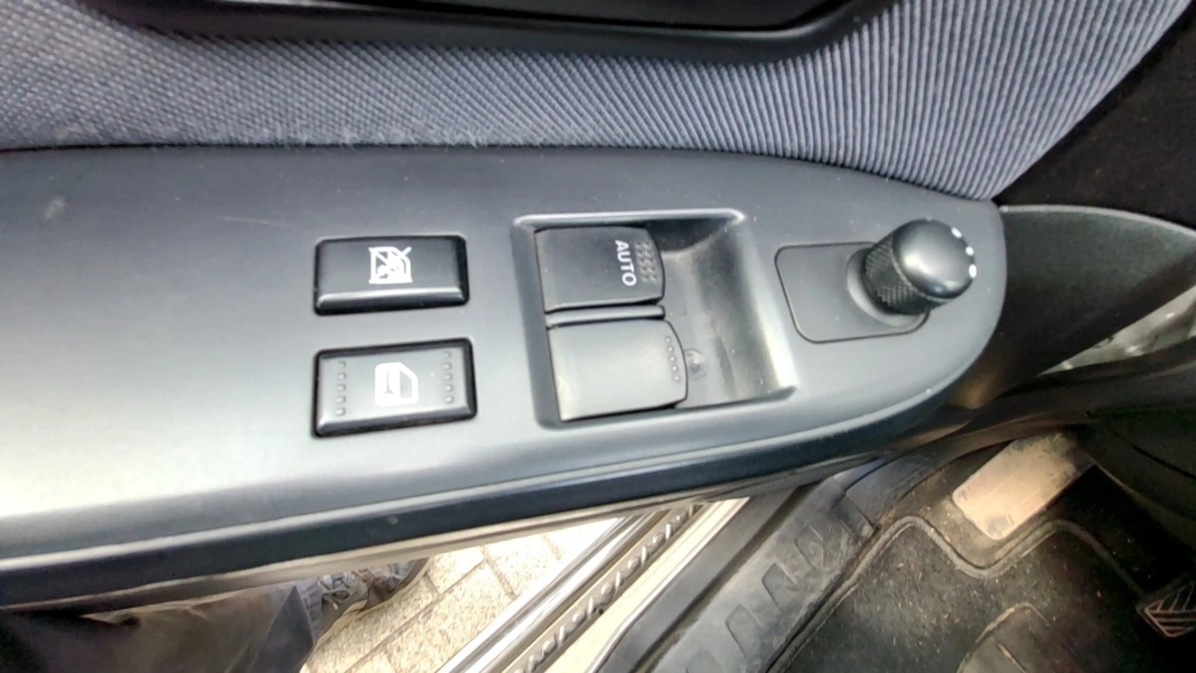 Suzuki Grand Vitara 1.6-16V Exclusive — photo 9