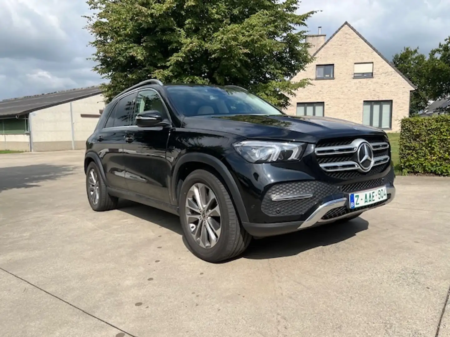 Mercedes-Benz GLE 350 e 4Matic 9G-TRONIC Exclusive *Leder*Cam*Navi*BTWin Noir - 1