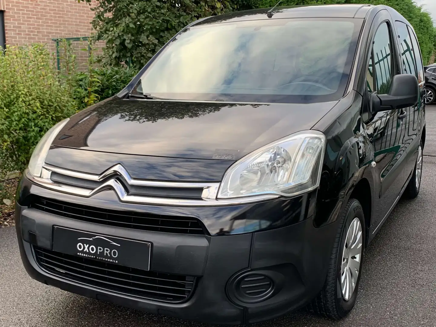 Citroen Berlingo 1.6Essence / Multispace / 5 Places / PRIX EMPORTER Noir - 2