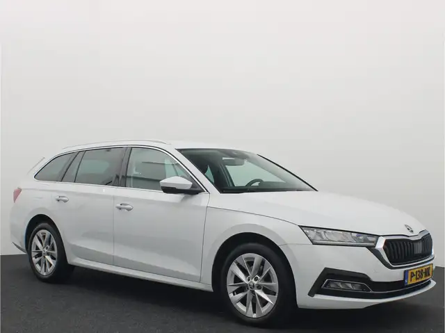 Skoda Octavia view 20