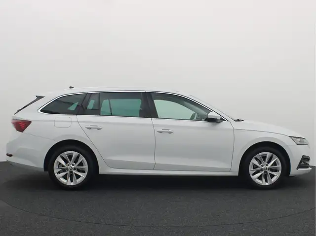 Skoda Octavia view 19