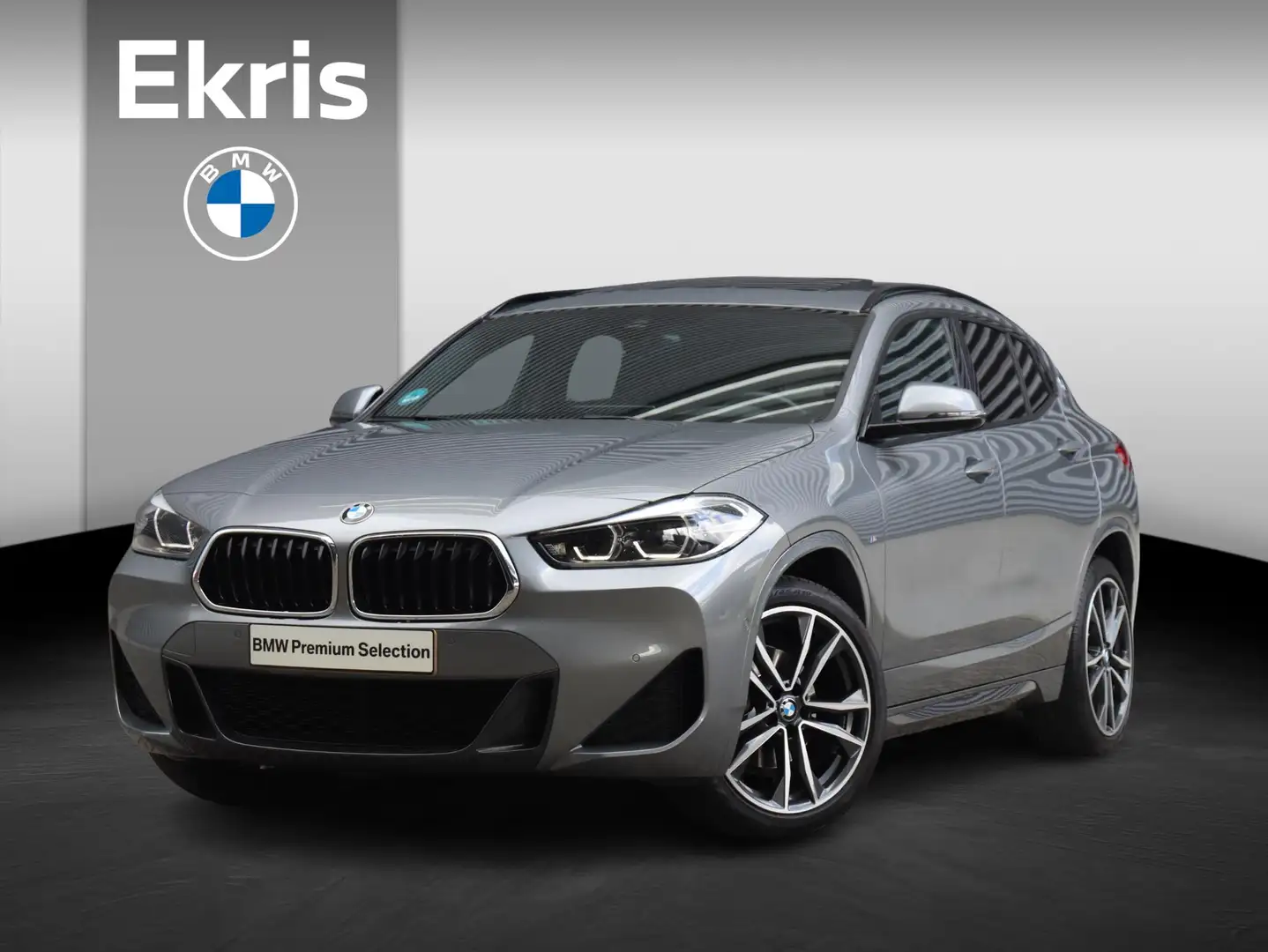 BMW X2 sDrive18i | Executive | M Sportpakket | Panodak | Grijs - 1