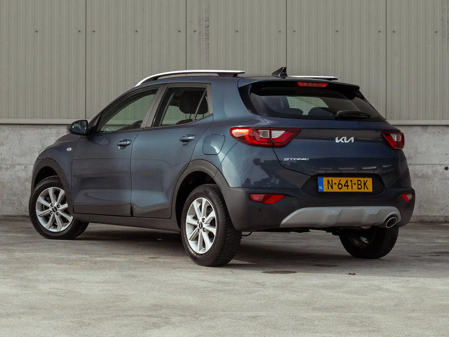 Kia Stonic 1.0 T-GDi MHEV DynamicLine 101 pk (2021) | Camera Blau - 2
