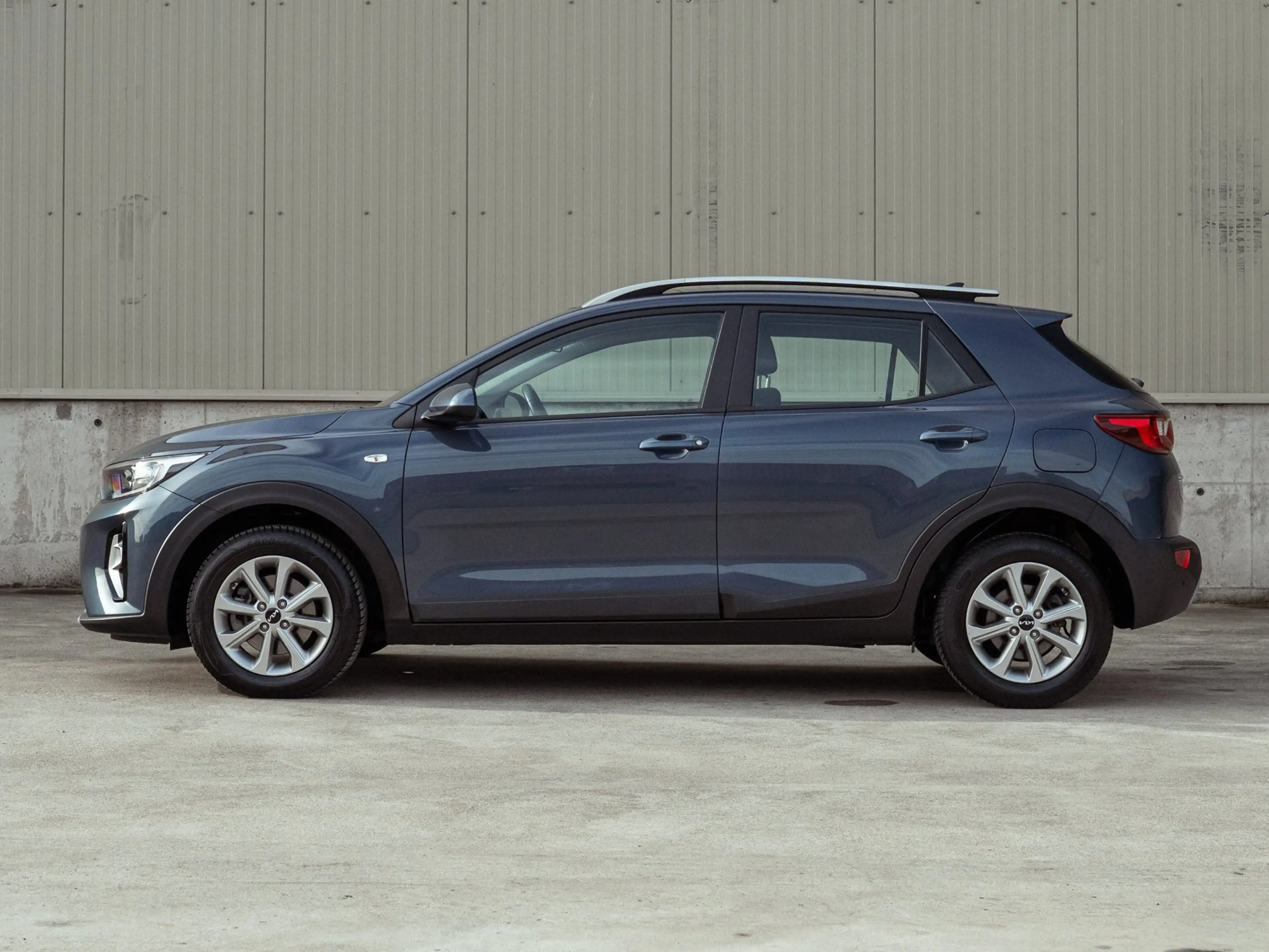 Kia Stonic 1.0 T-GDi MHEV DynamicLine 101 pk (2021) | Camera — photo 10