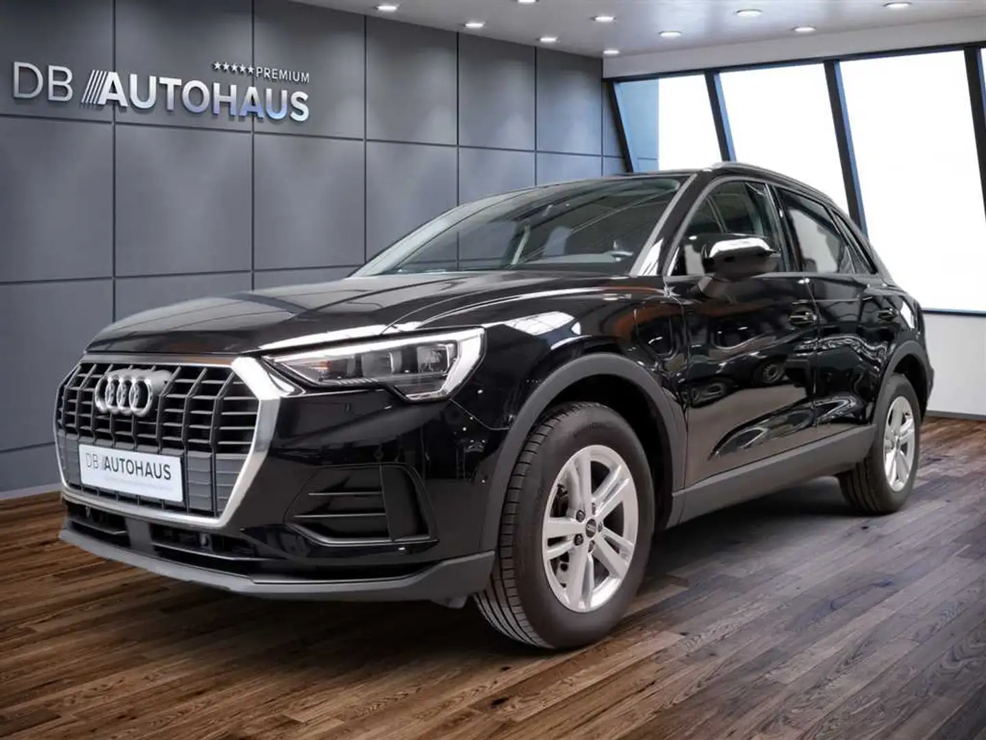 Audi Q3 45 1.4 TFSI e S-tronic Чорний - 1