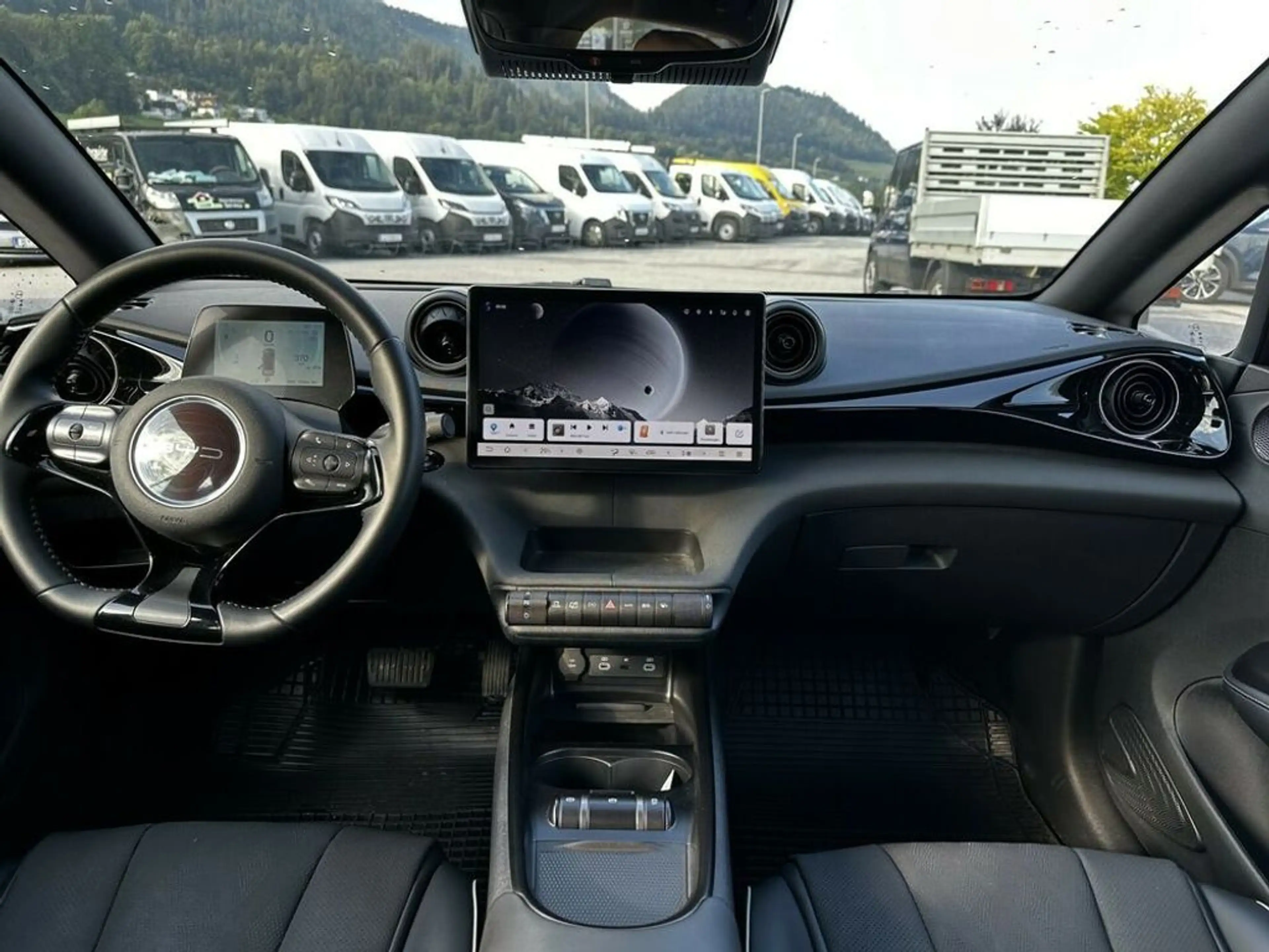 BYD Dolphin 60,4 kWh Comfort Österreich Paket — photo 11