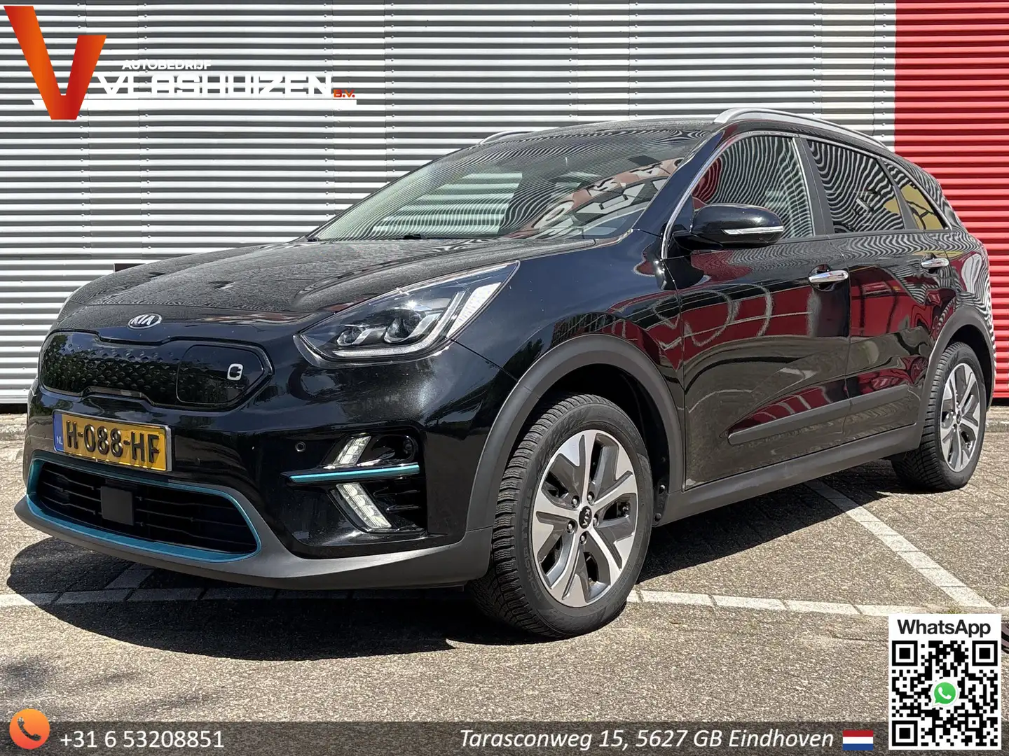 Kia e-Niro ExecutiveLine 64 kWh | € 12.950,- NETTO! | JBL | C Zwart - 1
