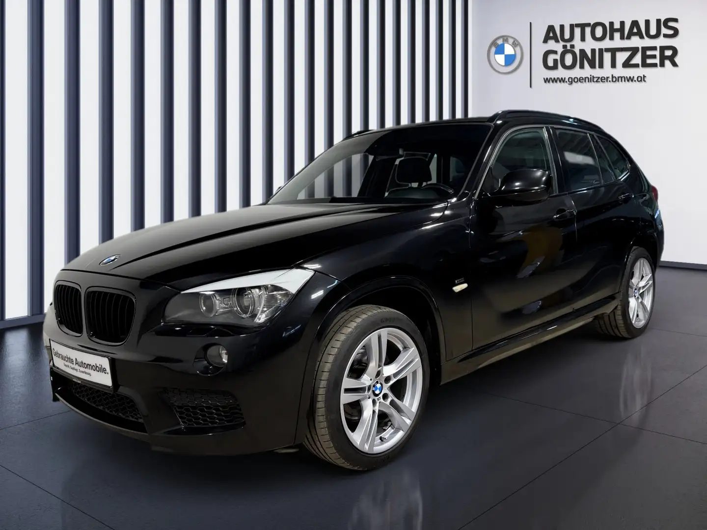 BMW X1 xDrive18d Schwarz - 2