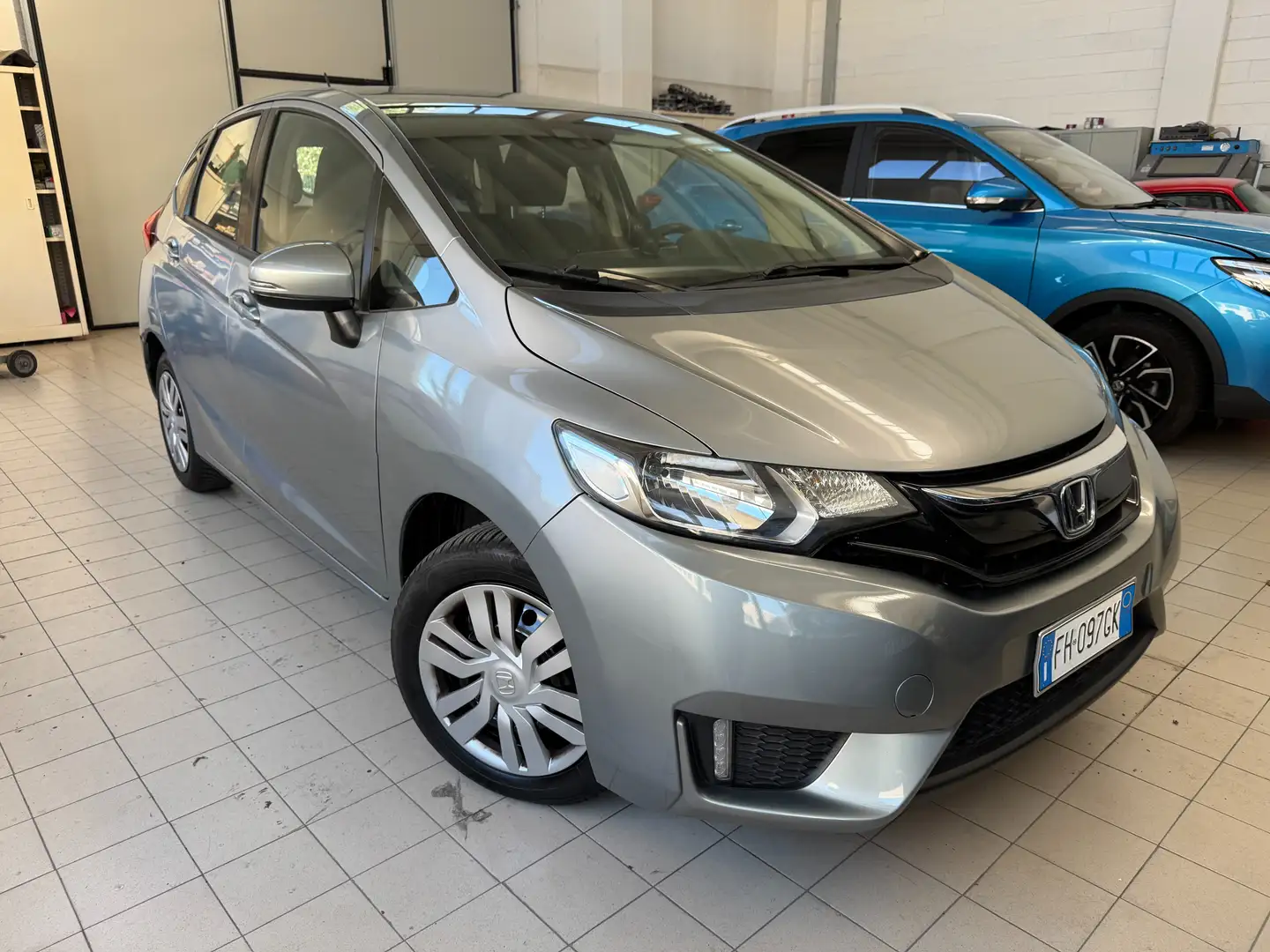Honda Jazz Jazz III 2017 1.3 benzina Comfort Navi Adas Argento - 1