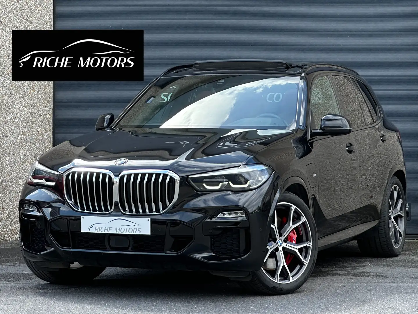 BMW X5 45e PHEV / Pack M / 21" / PANO / Att. remorque Zwart - 1