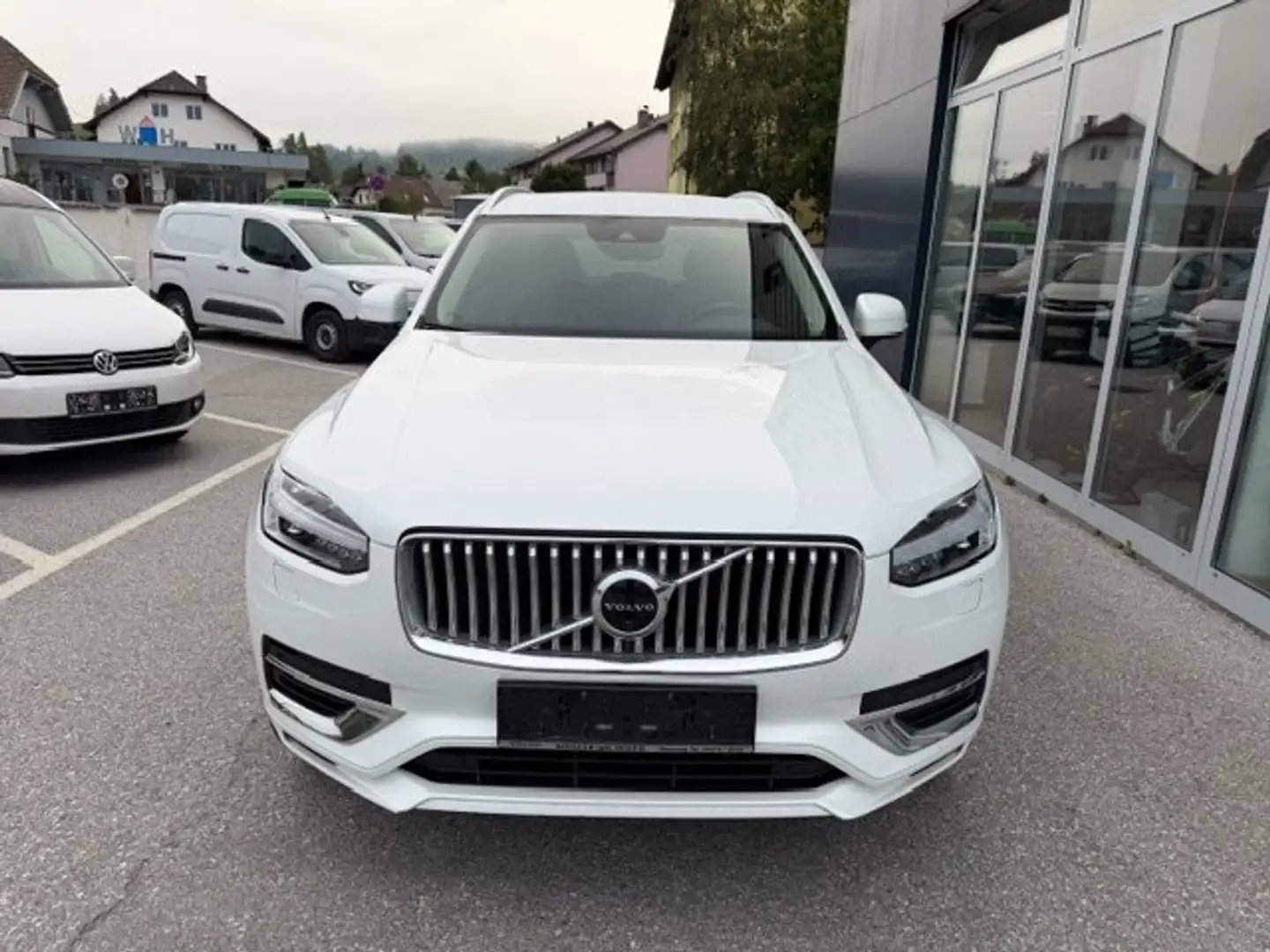 Volvo XC90 Inscription Edition Recharge Plug-In Hybrid AWD Weiß - 2