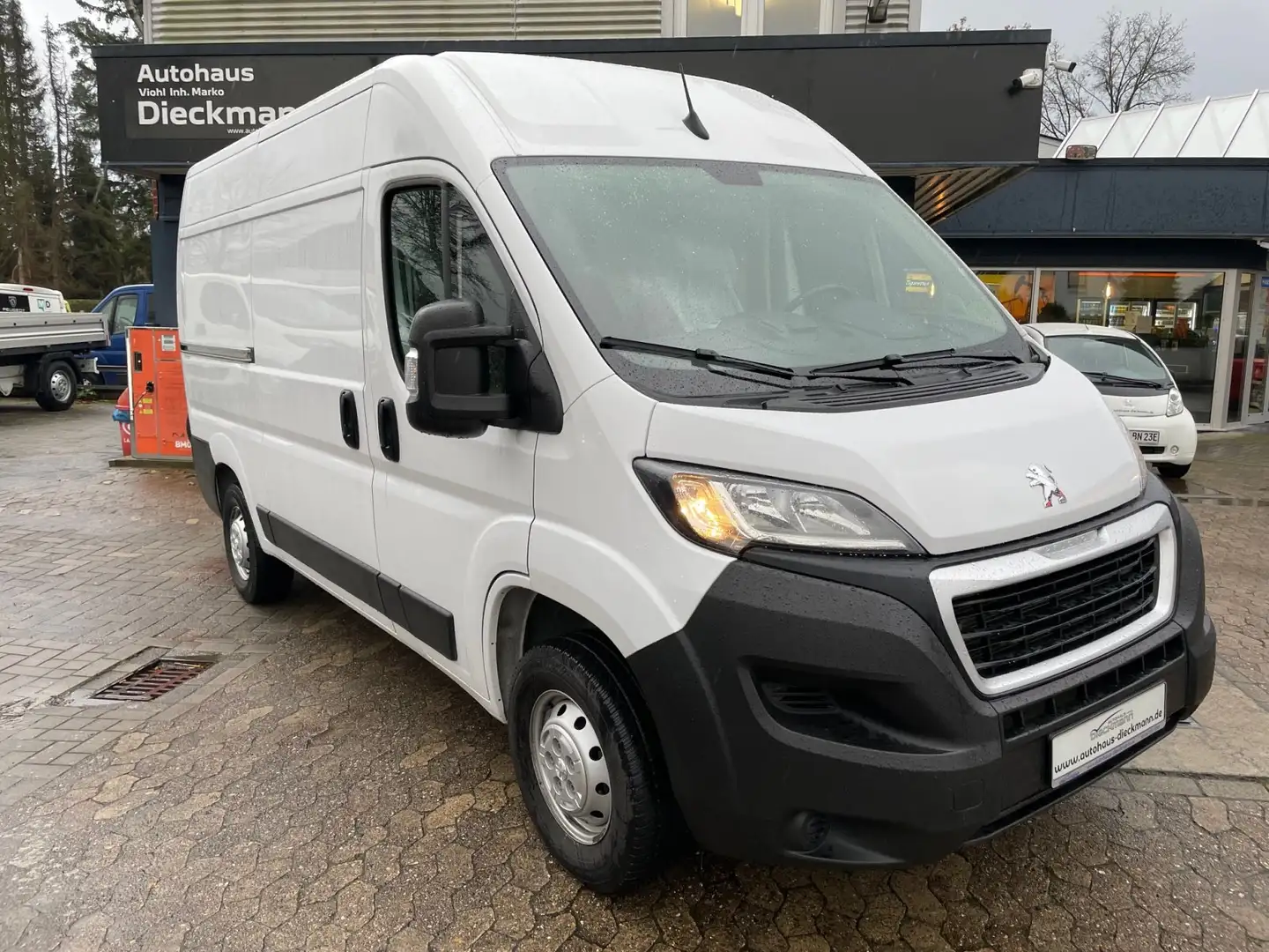 Peugeot Boxer HDi 333 140 S&S L2H2 RFK / AHK / Klima Weiß - 1