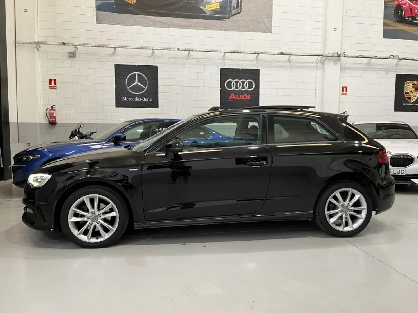 Audi A3 1.4 TFSI Ambiente 125 Negro - 1