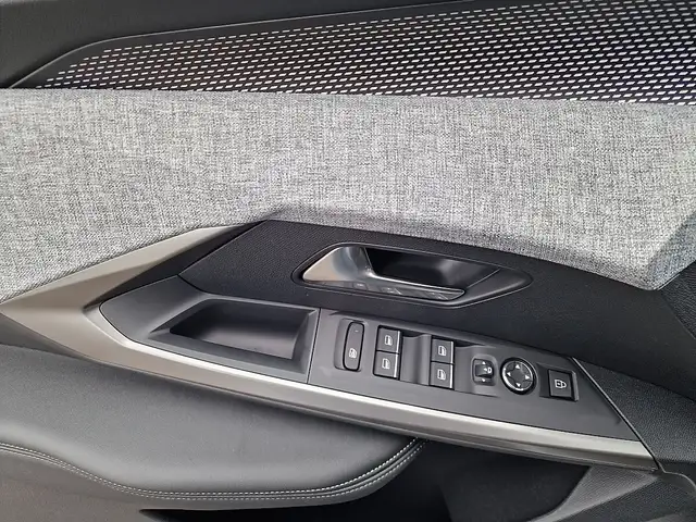 Peugeot 5008 Elektro 210 73kWh GT "sofort verfügbar" Ansicht 14