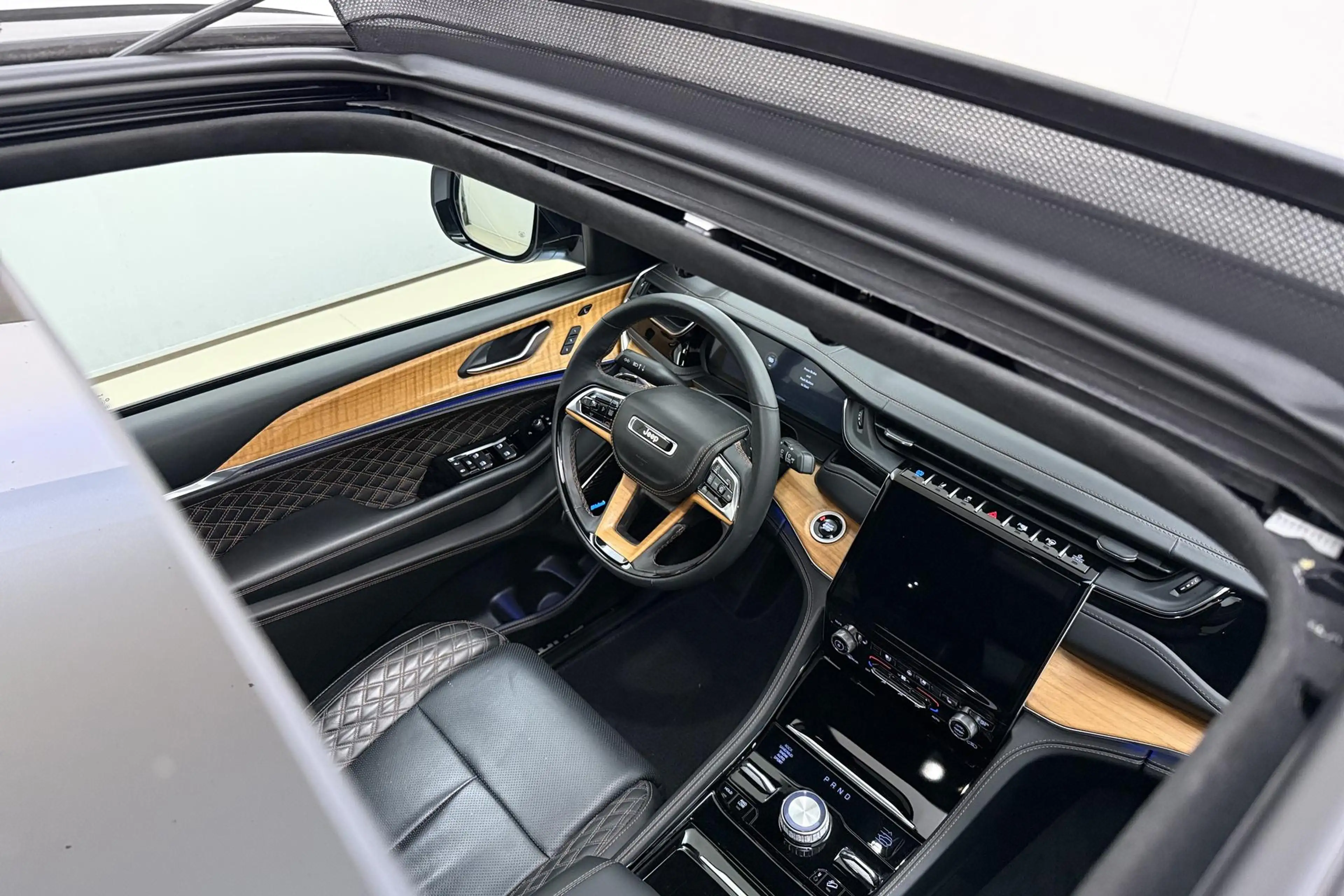 Jeep Grand Cherokee 2.0 Summit Reserve 4xe 380 PK | Trekhaak | 2332 KG — photo 3