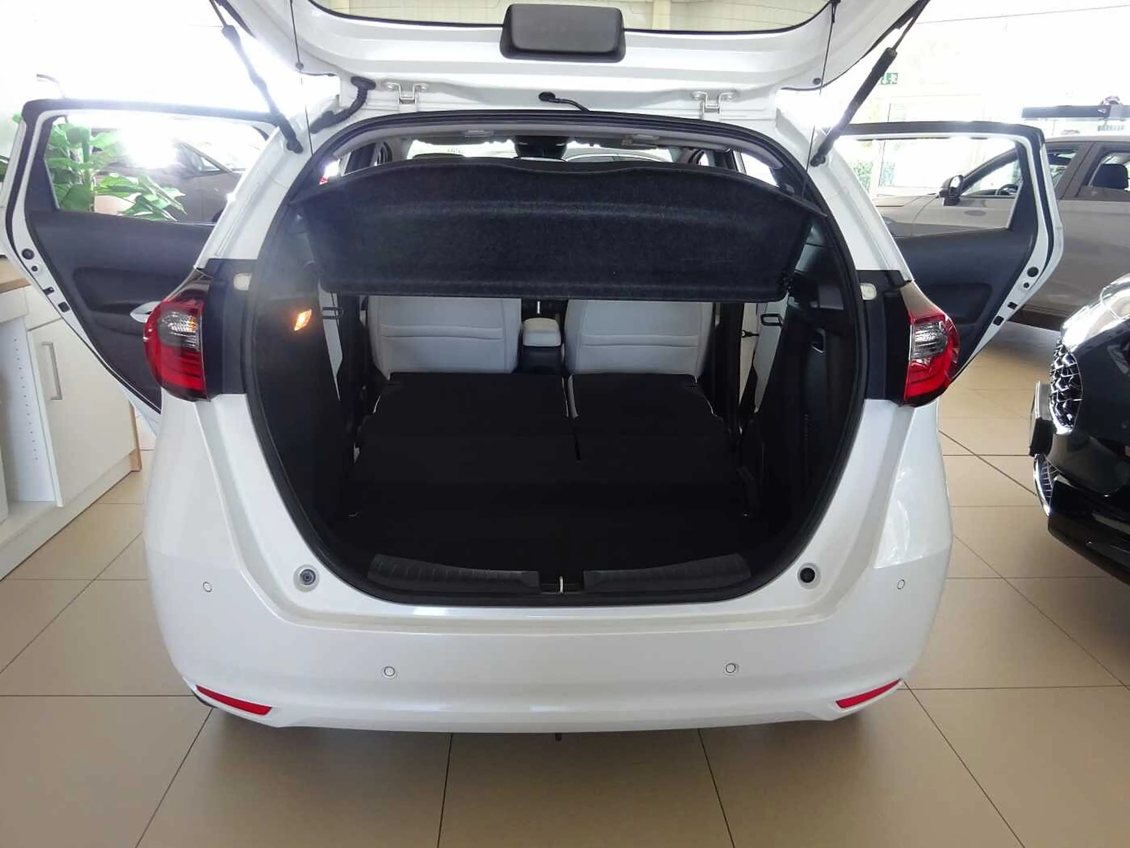 Honda Jazz Hybrid 1.5 i-MMD e-CVT Executive *Navi,*Lenkradhei — photo 13