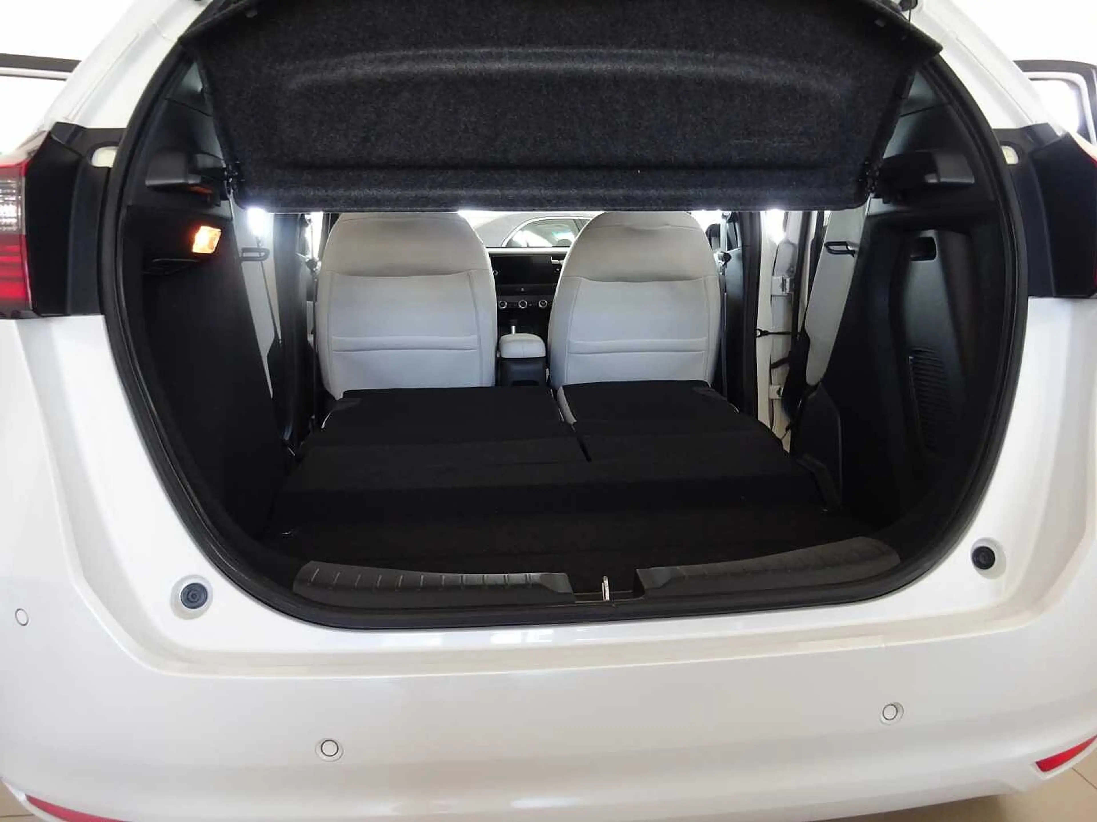 Honda Jazz Hybrid 1.5 i-MMD e-CVT Executive *Navi,*Lenkradhei — photo 14