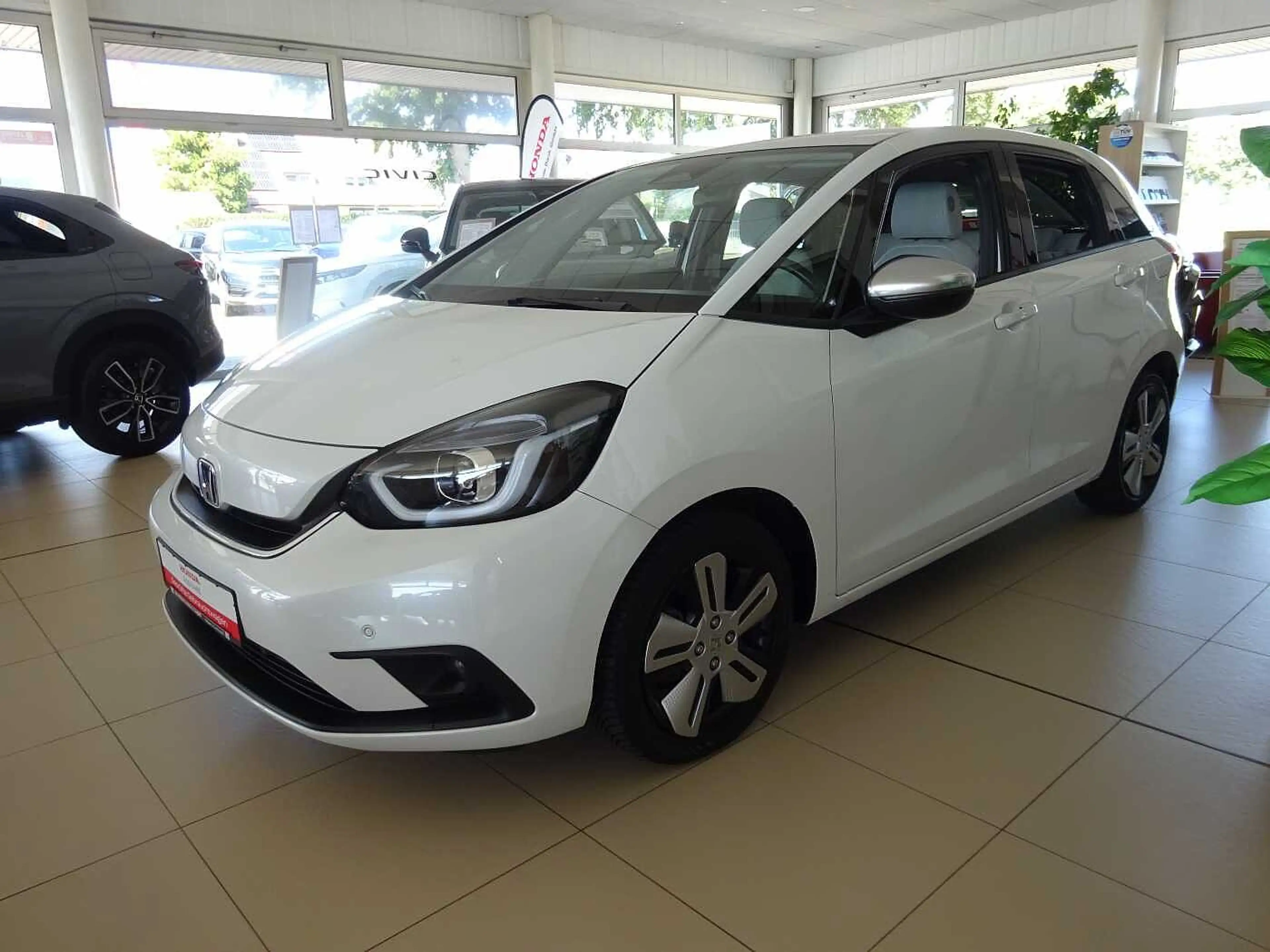 Honda Jazz Hybrid 1.5 i-MMD e-CVT Executive *Navi,*Lenkradhei — photo 3