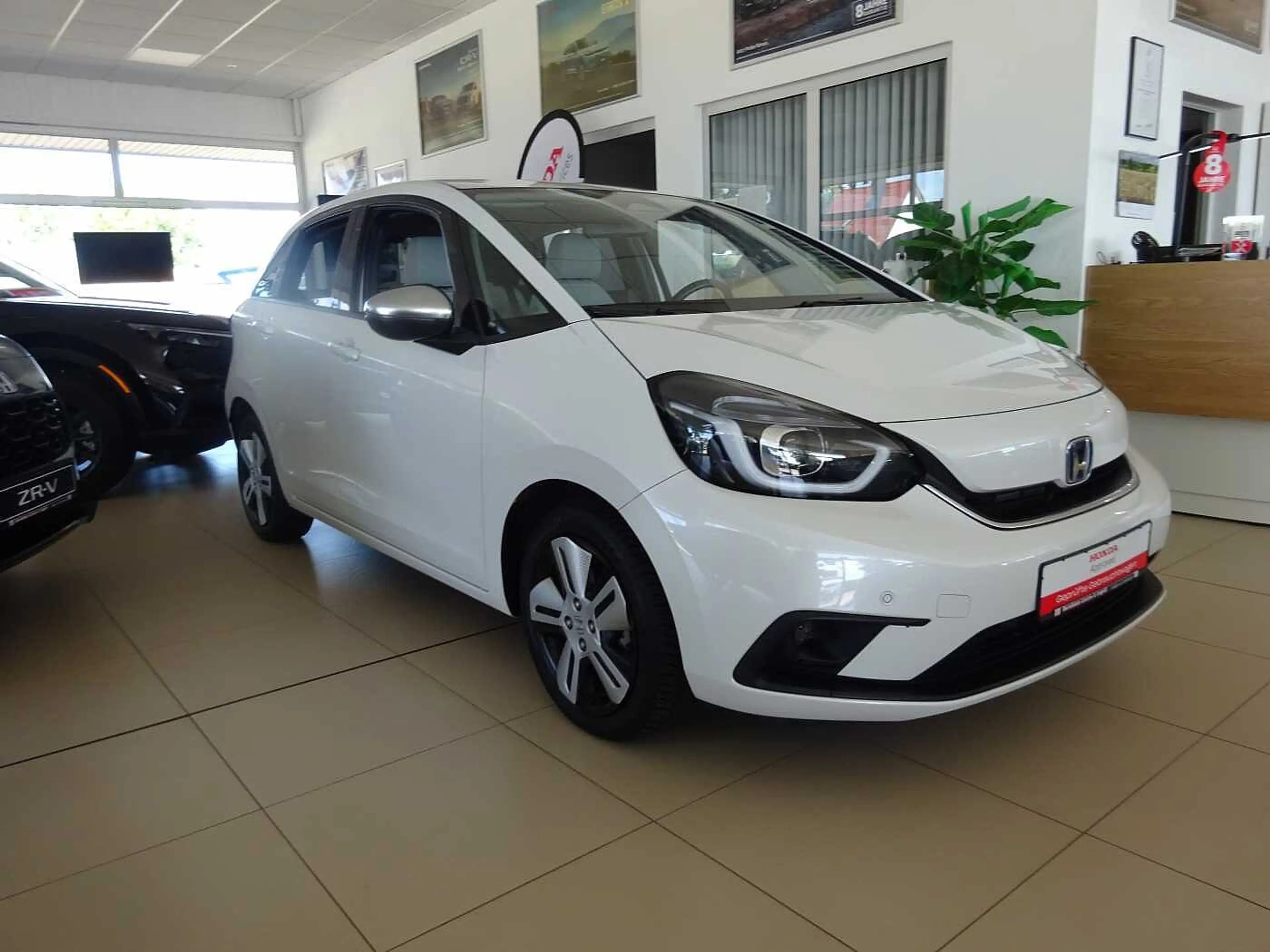 Honda Jazz Hybrid 1.5 i-MMD e-CVT Executive *Navi,*Lenkradhei — photo 2