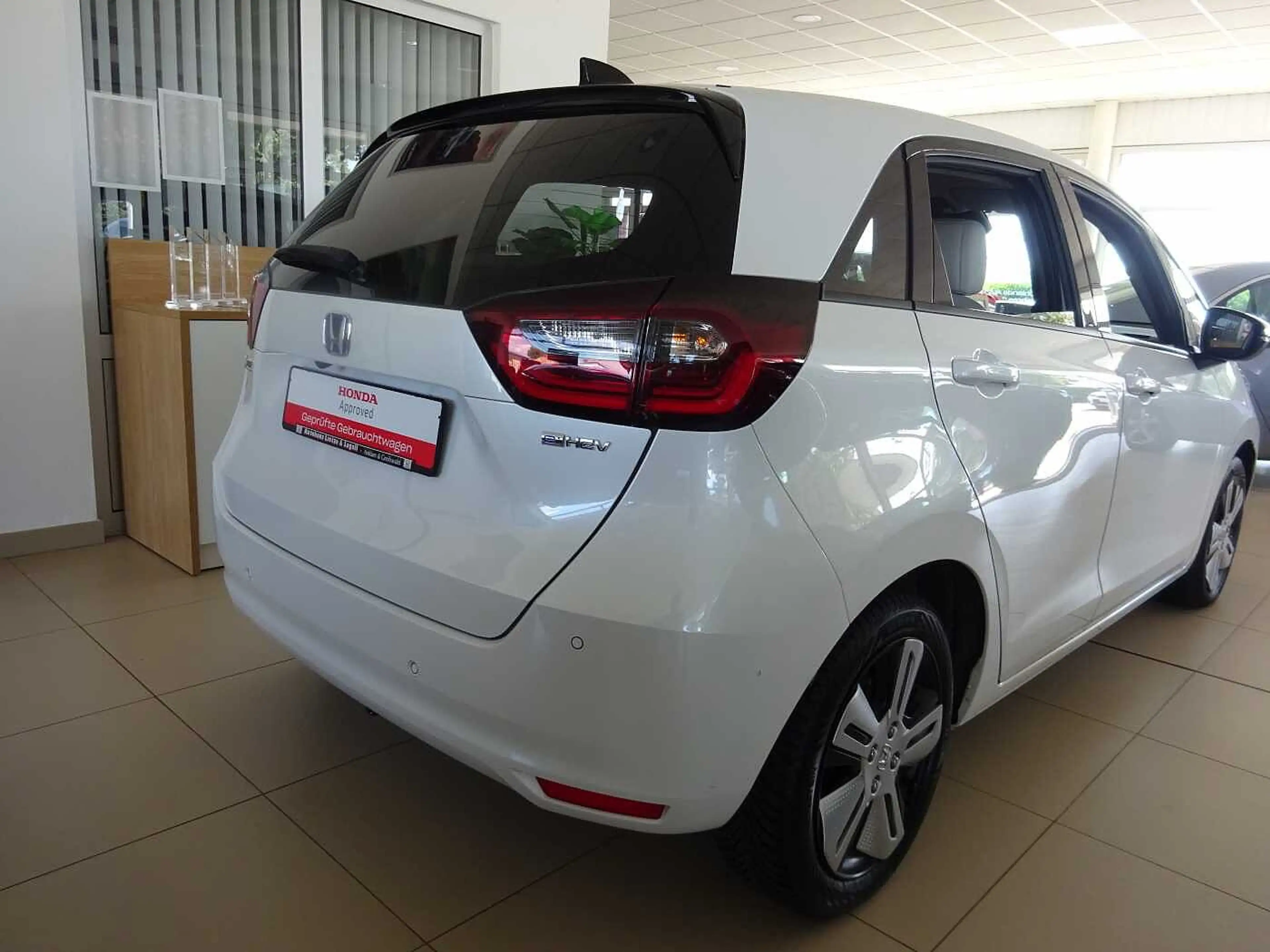 Honda Jazz Hybrid 1.5 i-MMD e-CVT Executive *Navi,*Lenkradhei — photo 5