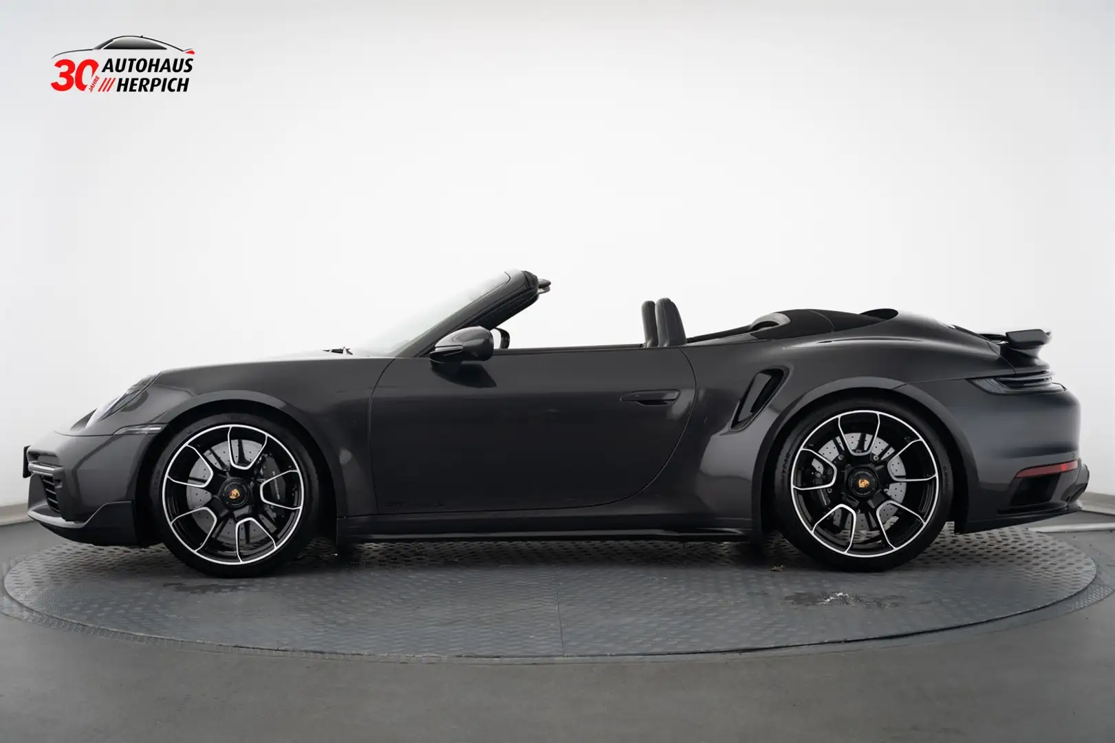 Porsche 992 Turbo S Cabrio PTS Grigiogranitometallic Gris - 2