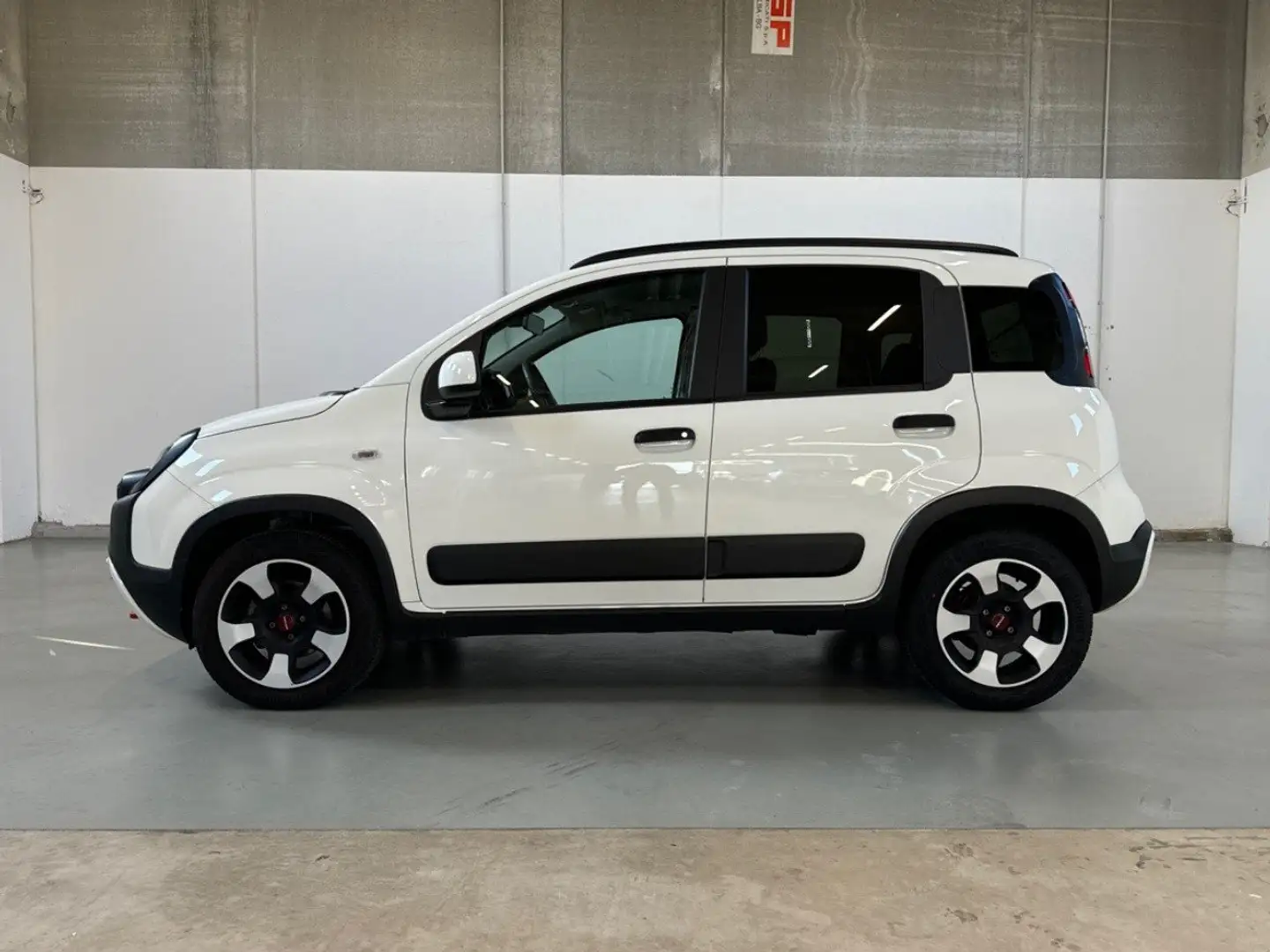 Fiat Panda 1.0 FireFly 70cv S&S Hybrid Cross Weiß - 2