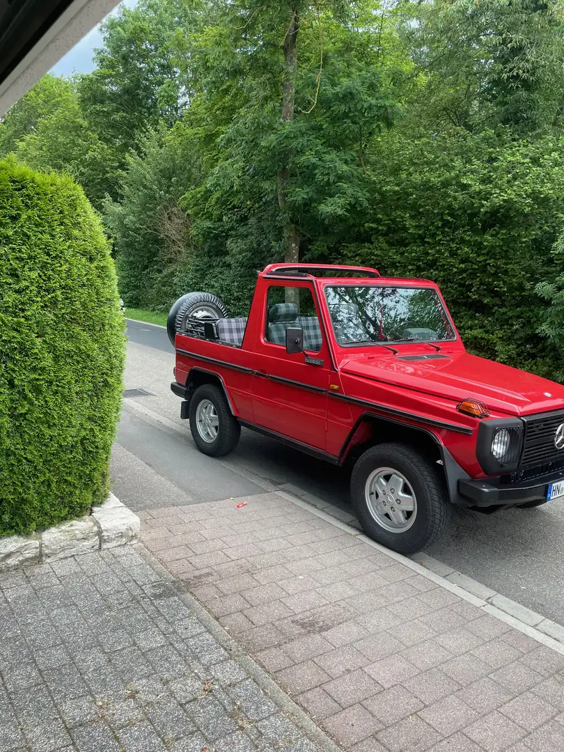 Mercedes-Benz 250 250GD 460.317 Rot - 1