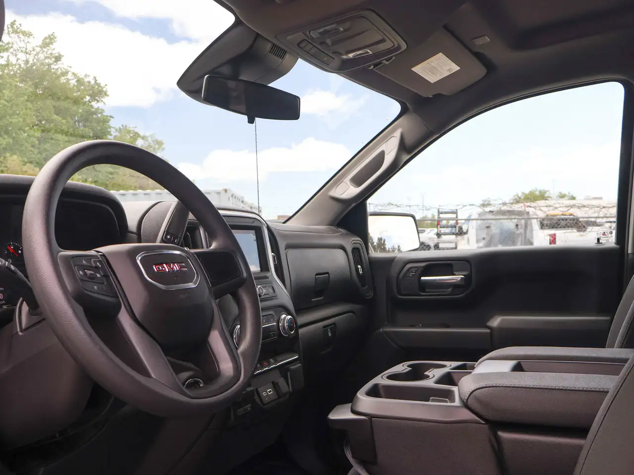 GMC Sierra 1500 снимка GMC Sierra 1500