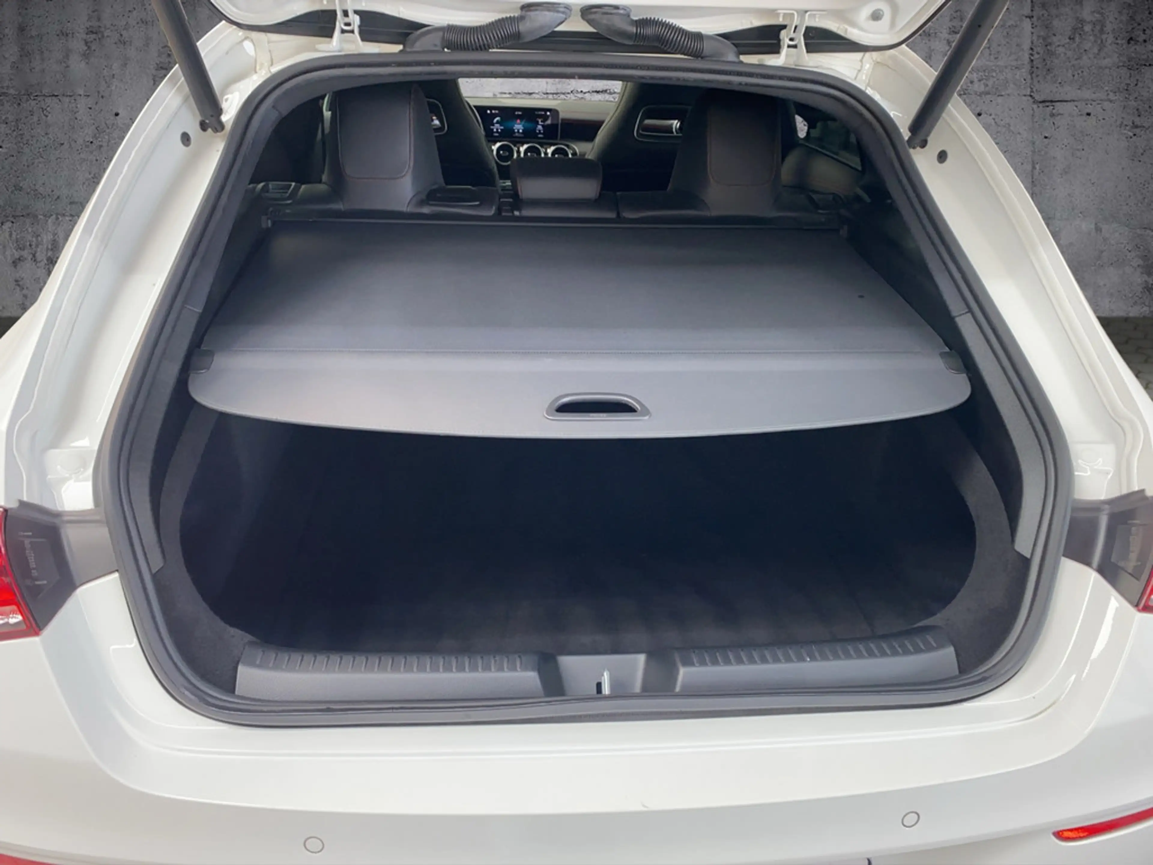 Mercedes-Benz CL A Shooting Brake 250 AMG Line Panodach+360°Kamera+DAB+ — photo 18