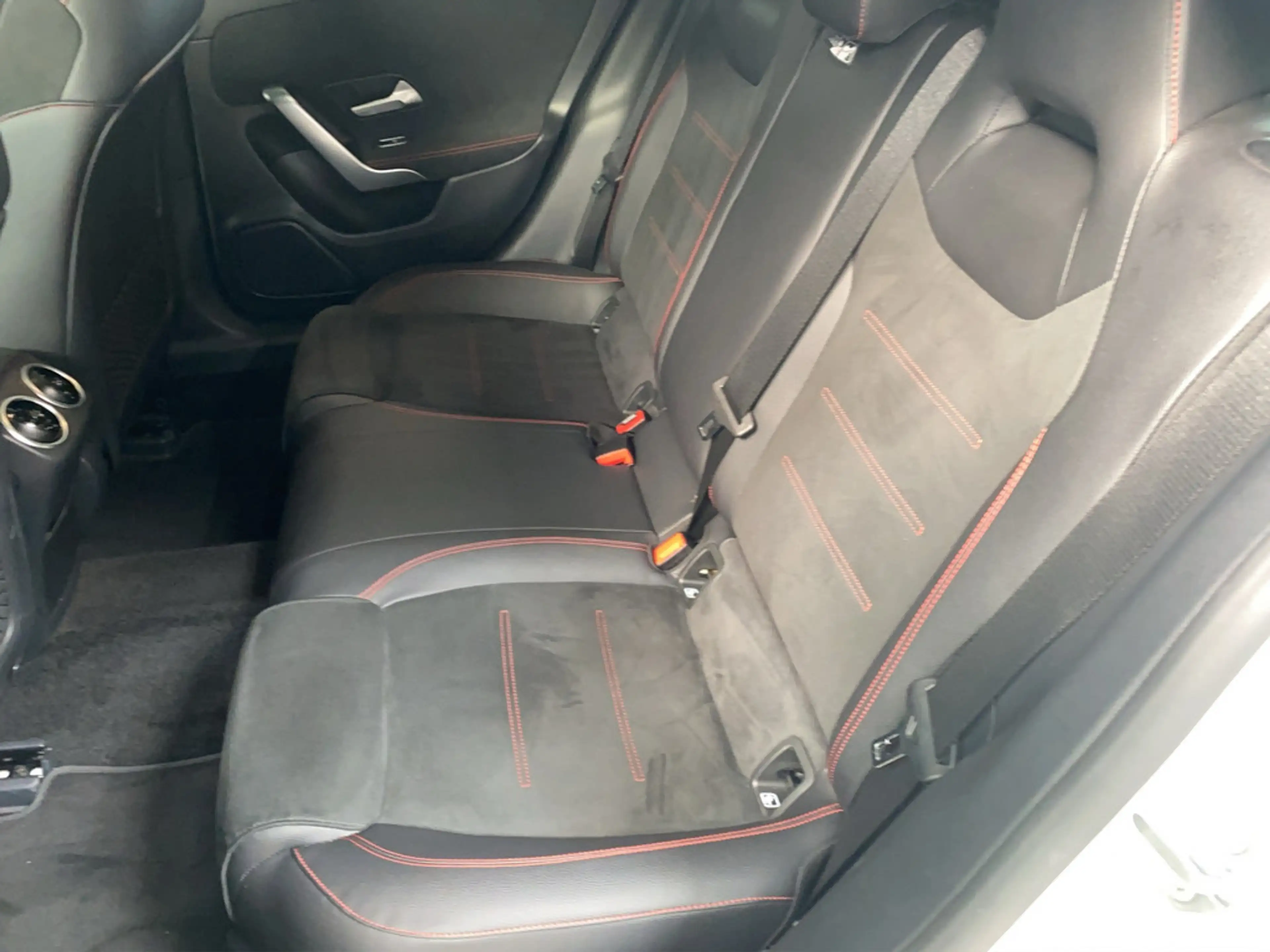 Mercedes-Benz CL A Shooting Brake 250 AMG Line Panodach+360°Kamera+DAB+ — photo 12