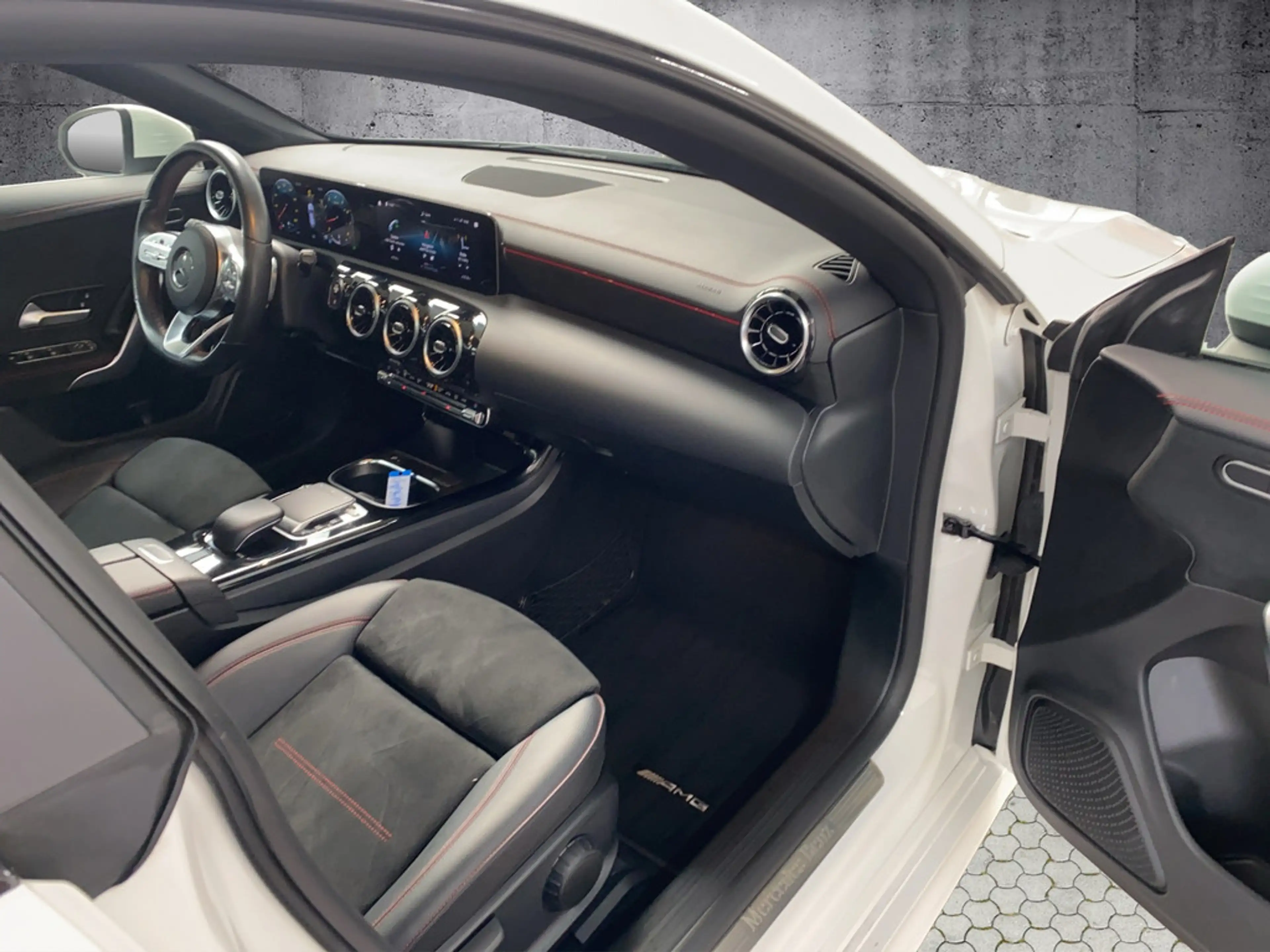 Mercedes-Benz CL A Shooting Brake 250 AMG Line Panodach+360°Kamera+DAB+ — photo 15