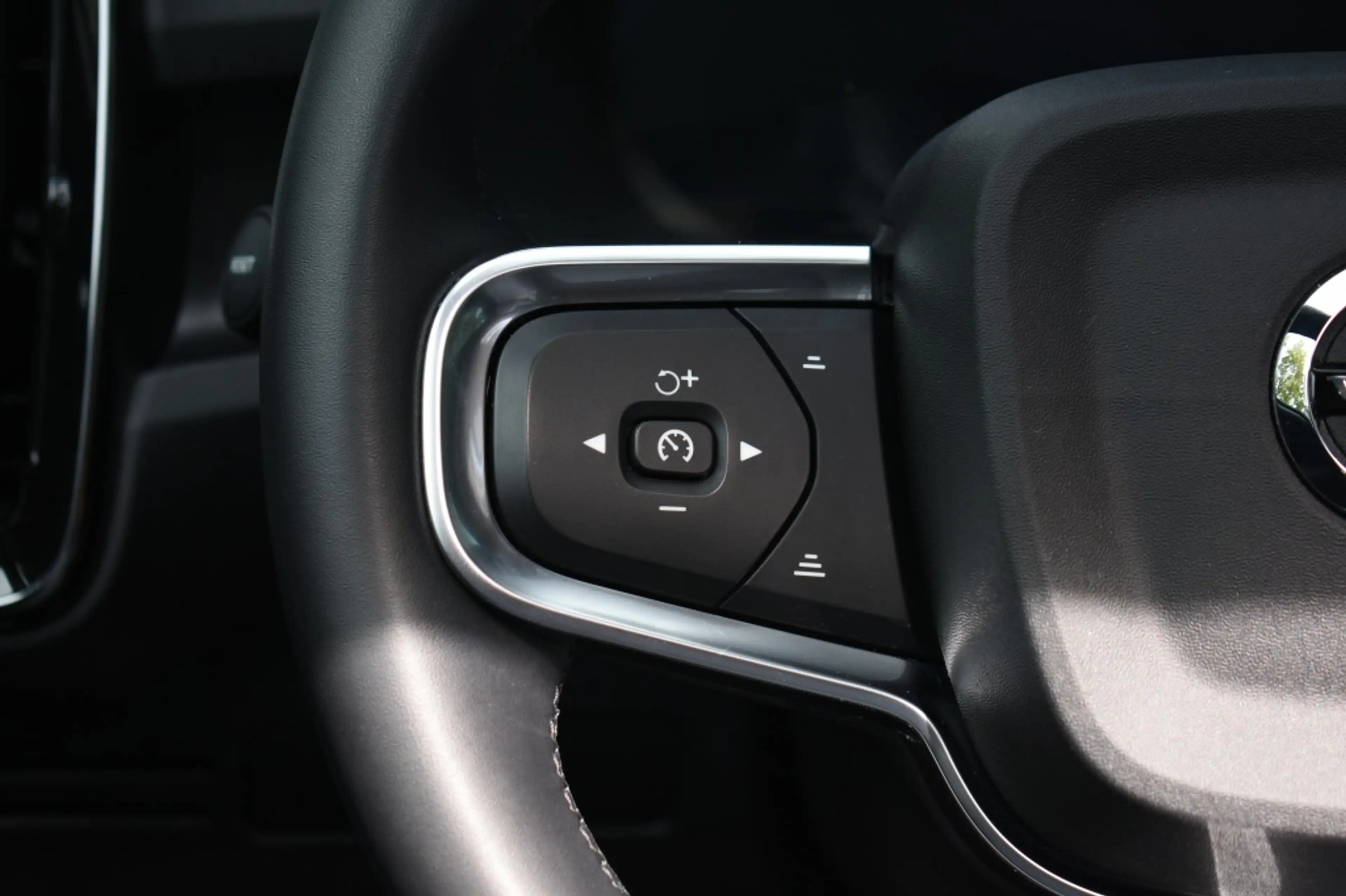 Volvo EX40 Extended Range Ultra 252pk/82kWh | Climate | Getin — photo 36