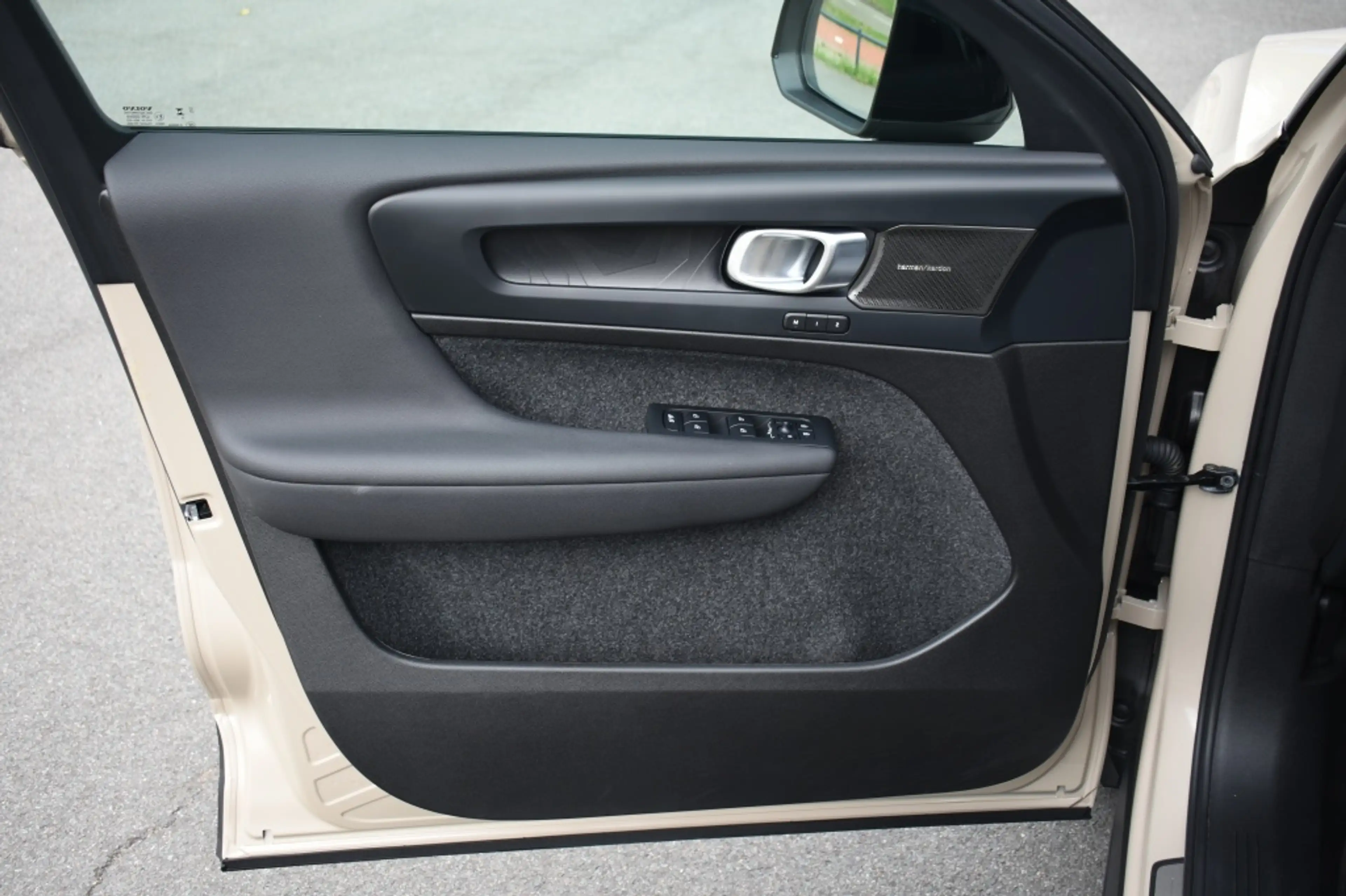 Volvo EX40 Extended Range Ultra 252pk/82kWh | Climate | Getin — photo 19