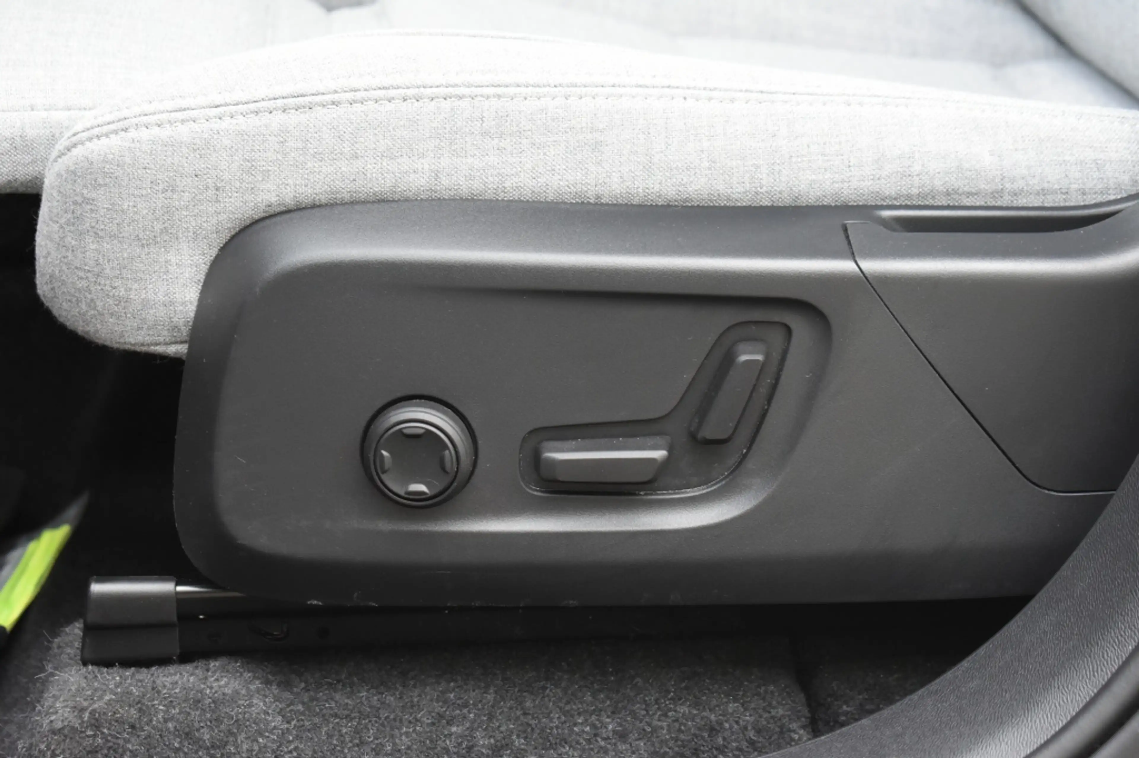 Volvo EX40 Extended Range Ultra 252pk/82kWh | Climate | Getin — photo 18