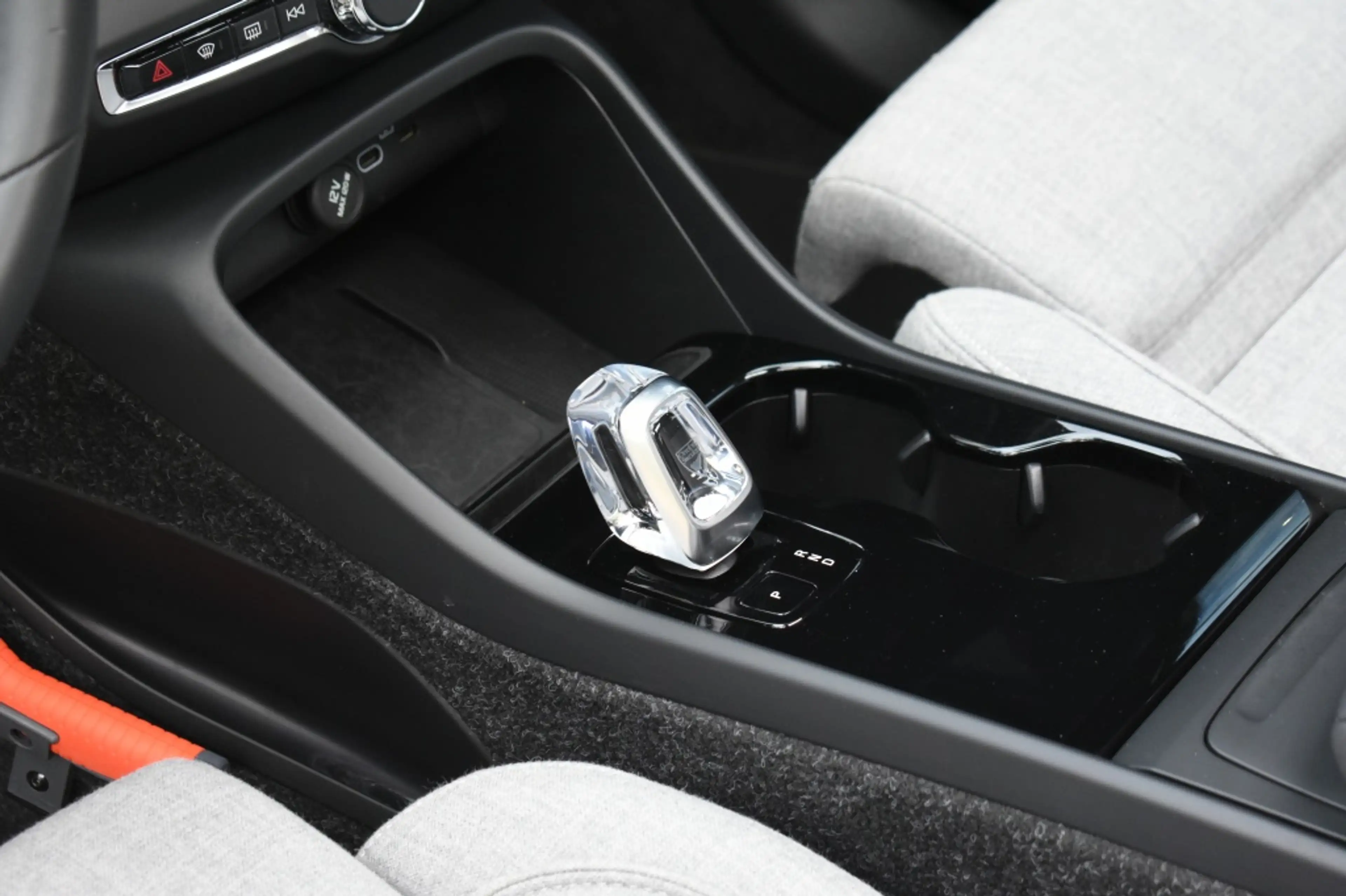 Volvo EX40 Extended Range Ultra 252pk/82kWh | Climate | Getin — photo 14