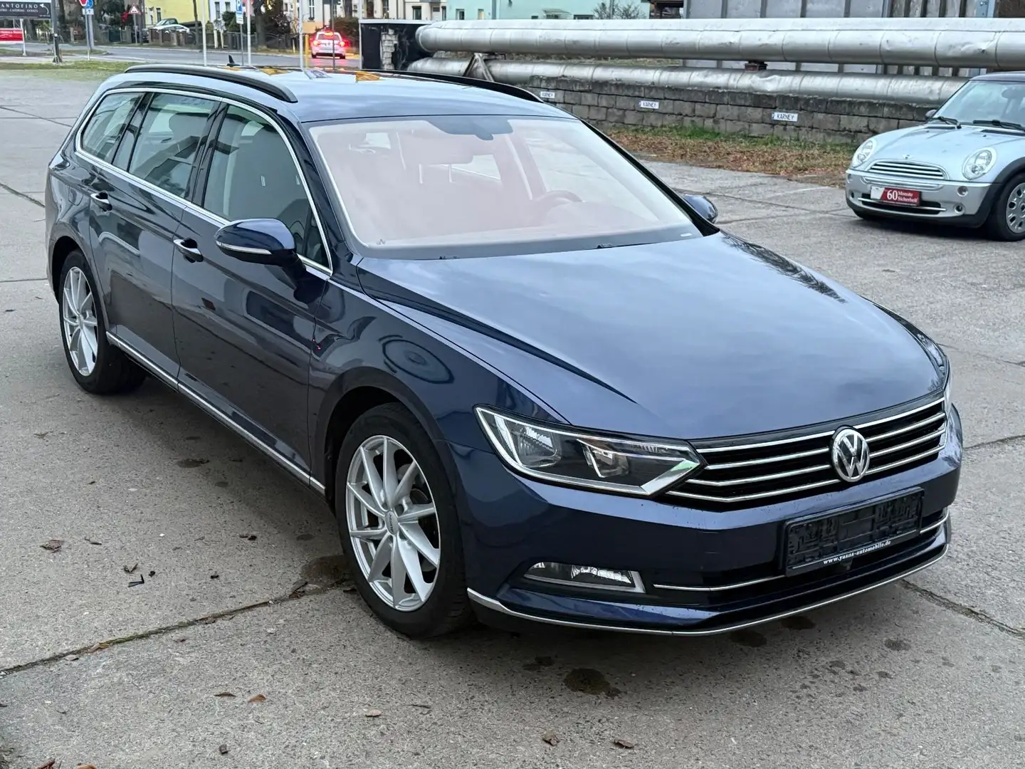 Volkswagen Passat Variant Comfortline Automatik ACC-Tempoma Bleu - 1