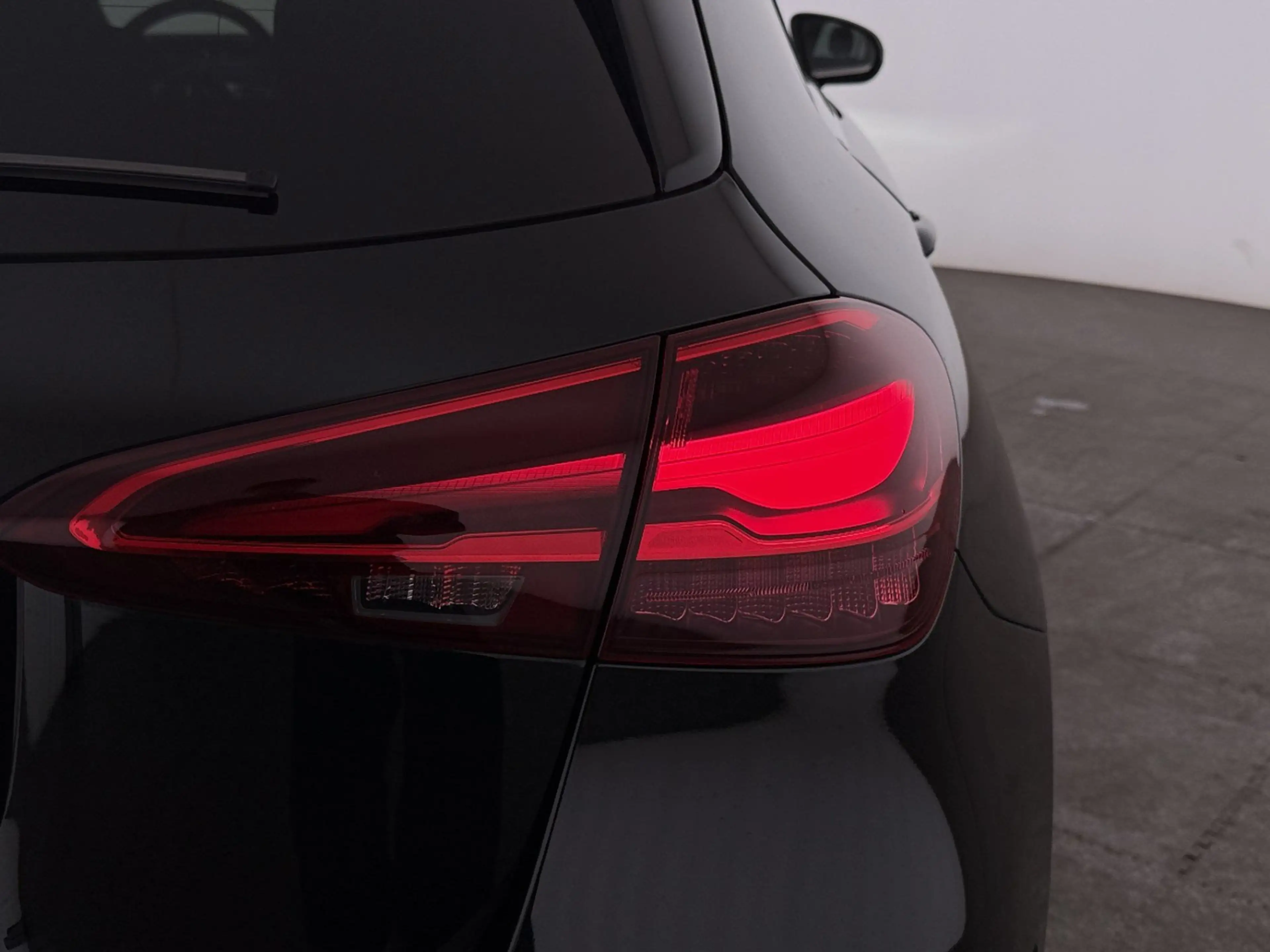 Mercedes-Benz A 180 d  Progressive Aut LED LEDER NAVI SITZHZG — photo 12