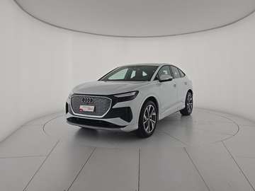 Q4 SPB 45 e-tron Business Advanced