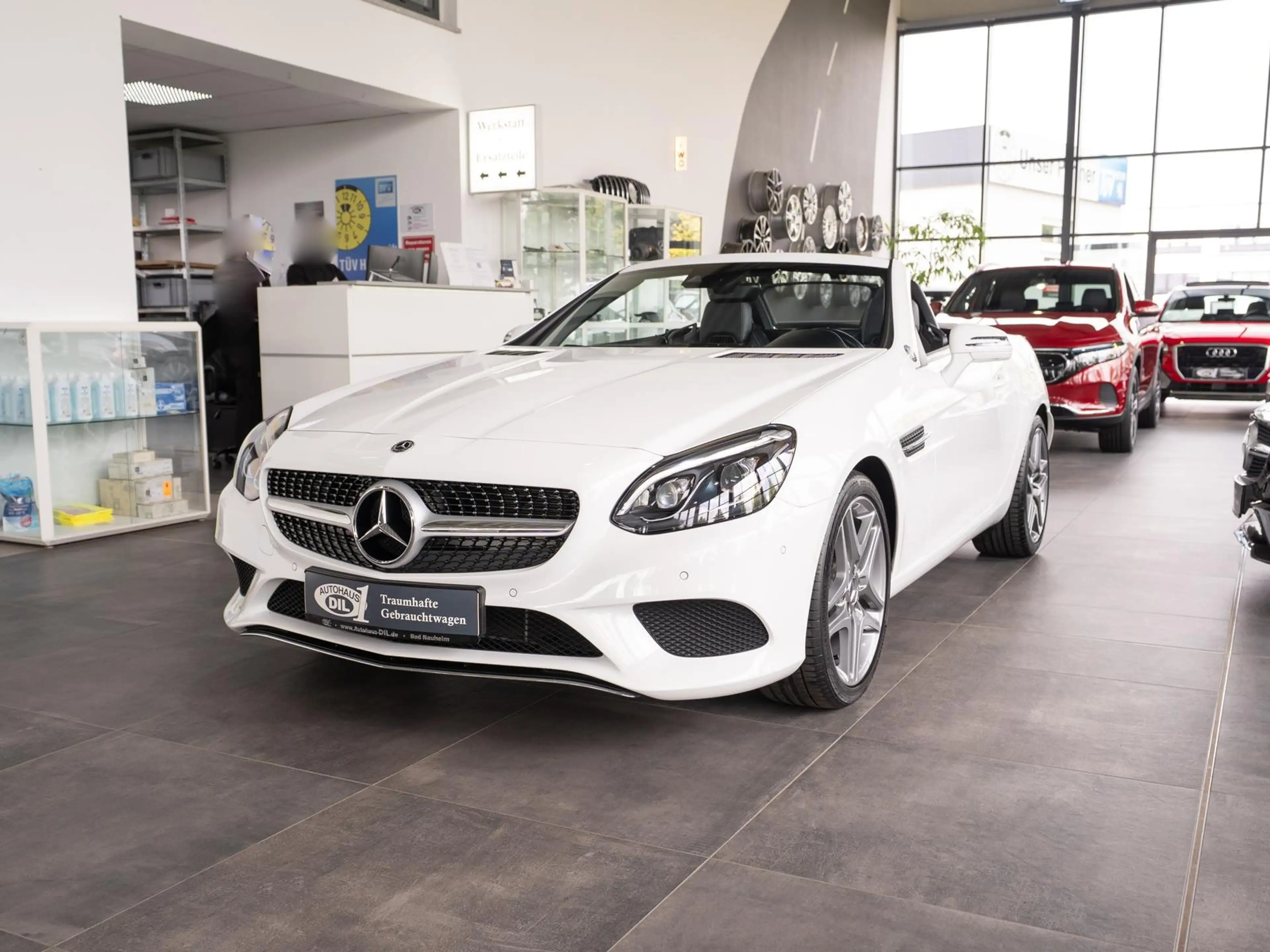 Mercedes-Benz SLC 200 9G-Tronic *AIRSCARF*LEDER*LED*TOTWINKEL* — photo 3