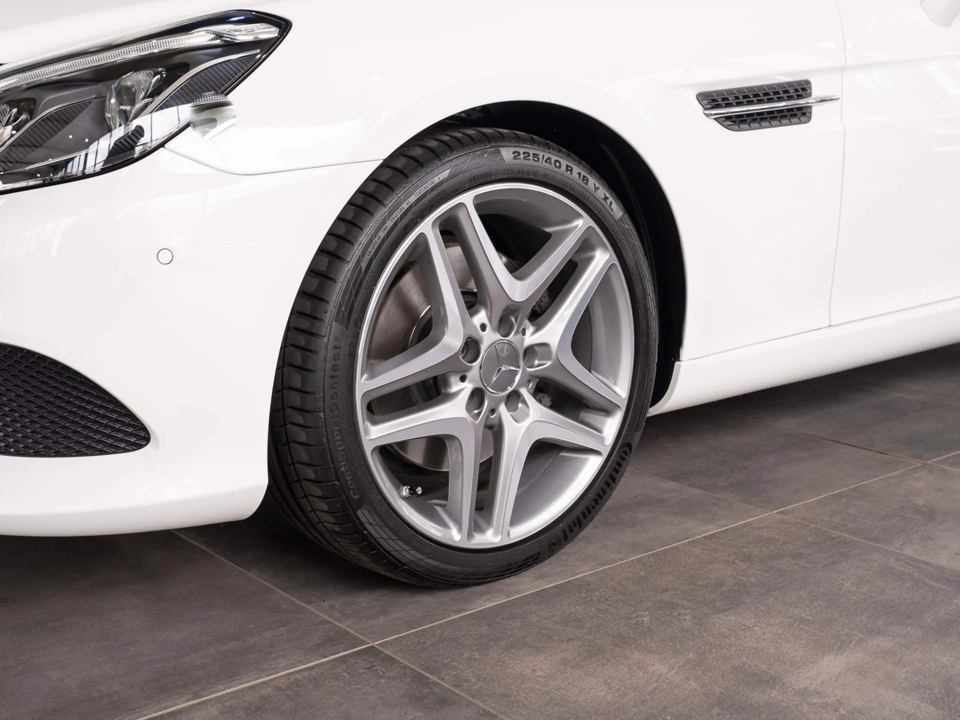 Mercedes-Benz SLC 200 9G-Tronic *AIRSCARF*LEDER*LED*TOTWINKEL* — photo 8