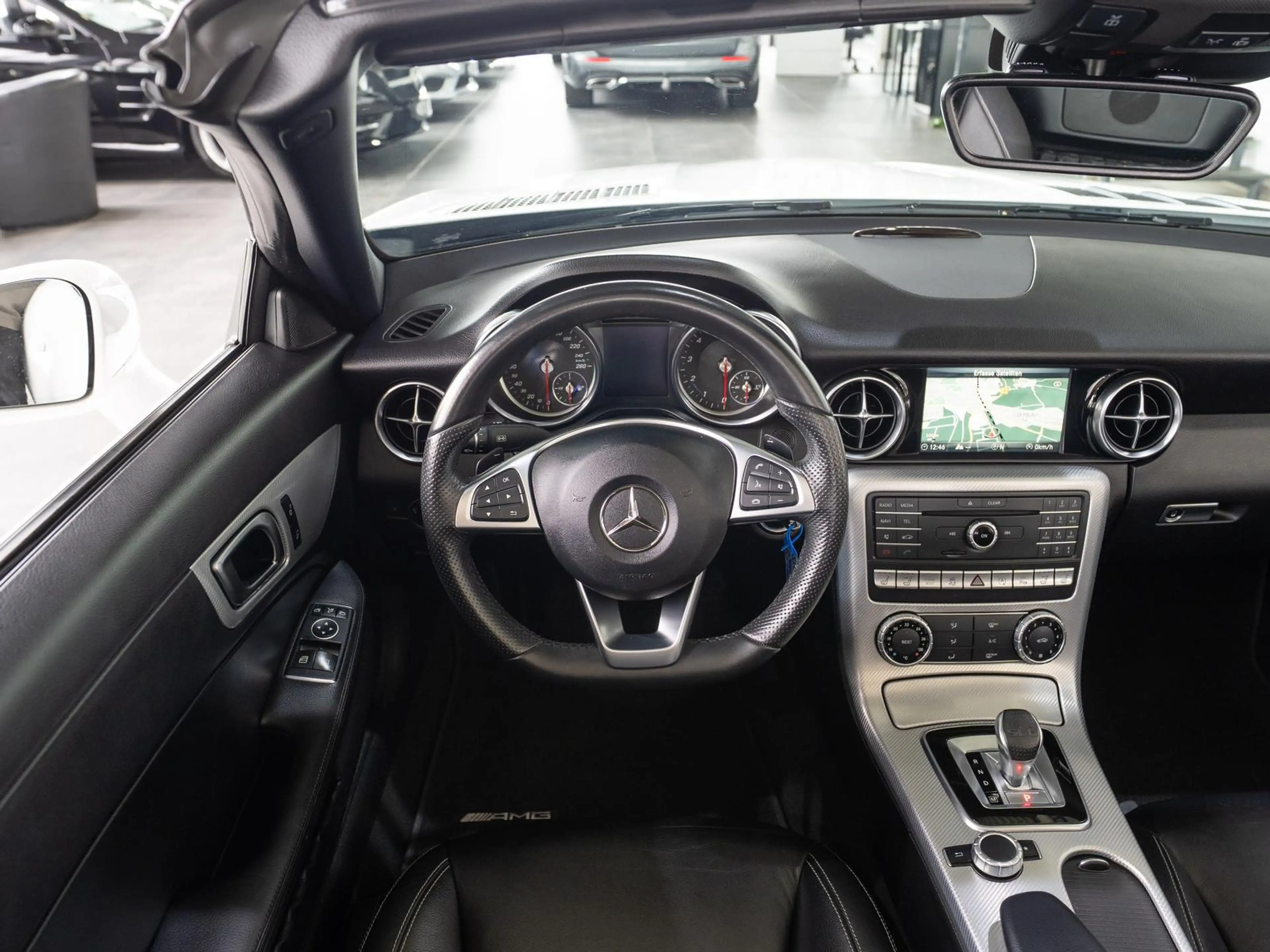 Mercedes-Benz SLC 200 9G-Tronic *AIRSCARF*LEDER*LED*TOTWINKEL* — photo 15
