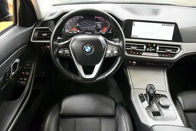 BMW 3 Series view 2