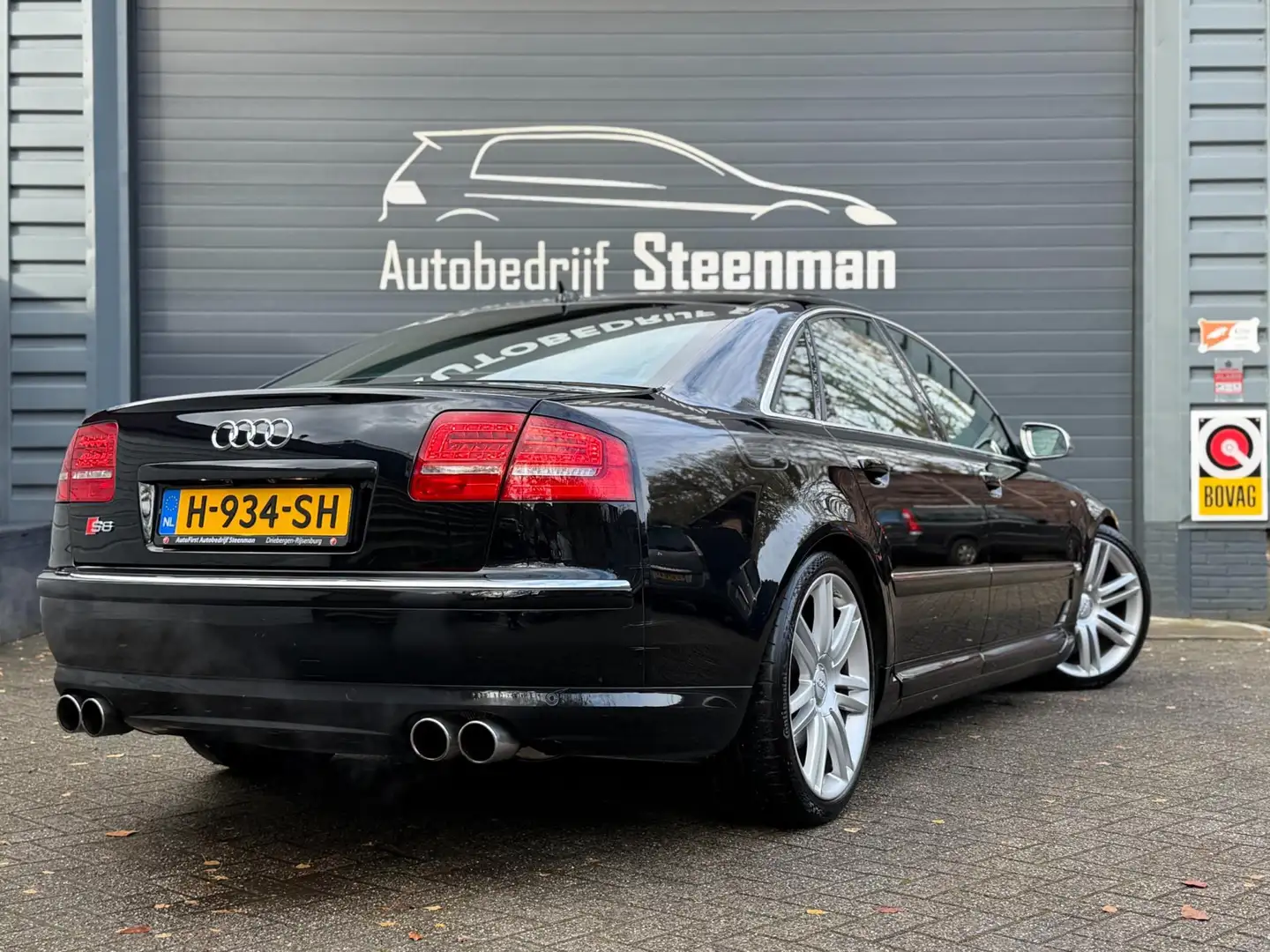 Audi A8 5.2 S8 | YOUNGTIMER | Dak | Trekhk | Carbon | Luch Noir - 2