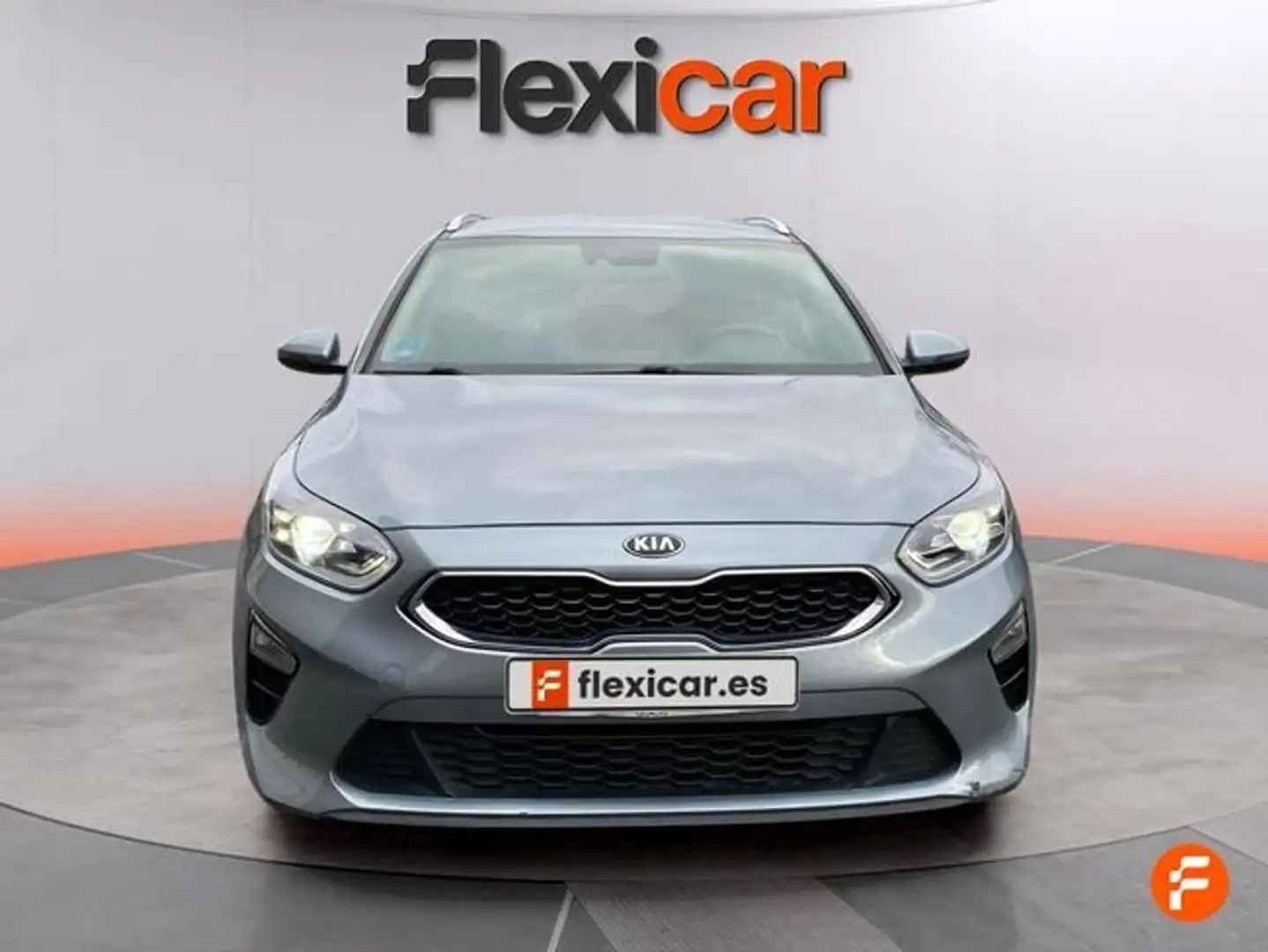 Kia Tourer 1.0 T-GDi 88kW (120CV) Tech Gris - 2