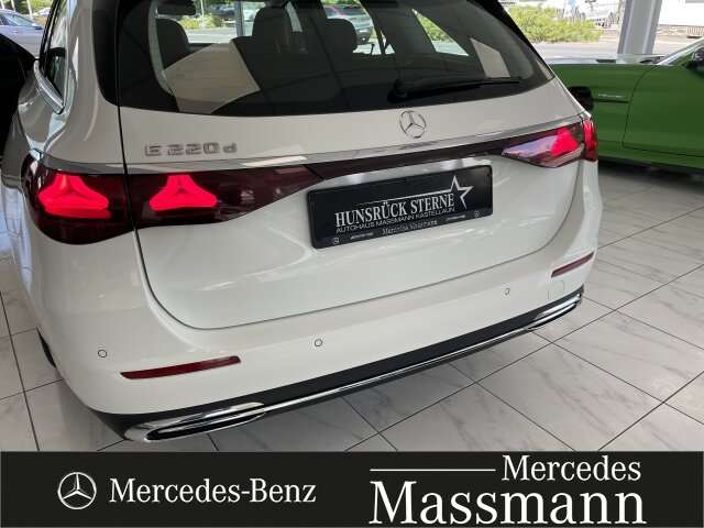 Mercedes-Benz E 220