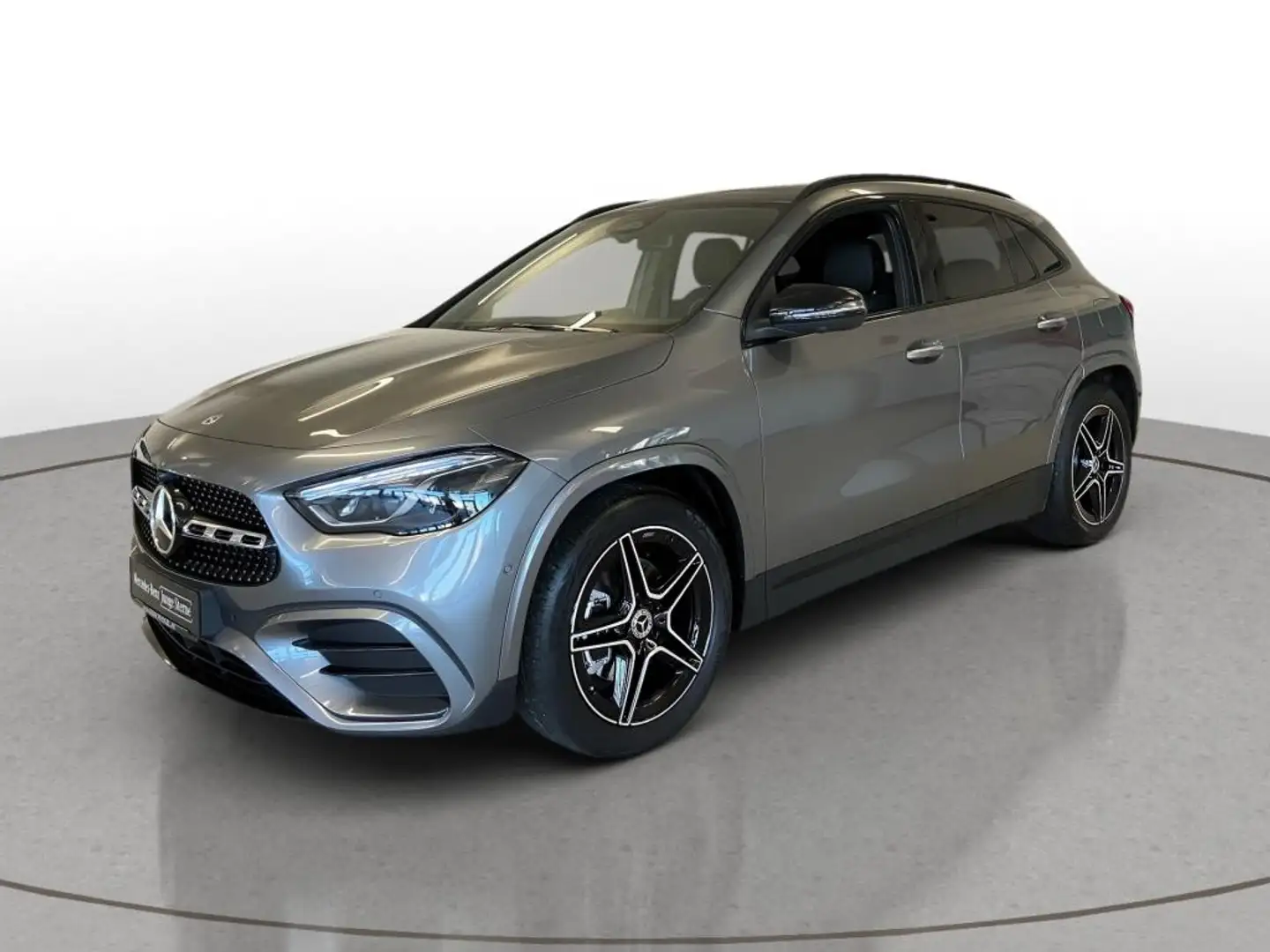 Mercedes-Benz GLA 200 EDITION AMG-Line+Night+AHK+DISTR+KEYLESS Grau - 2