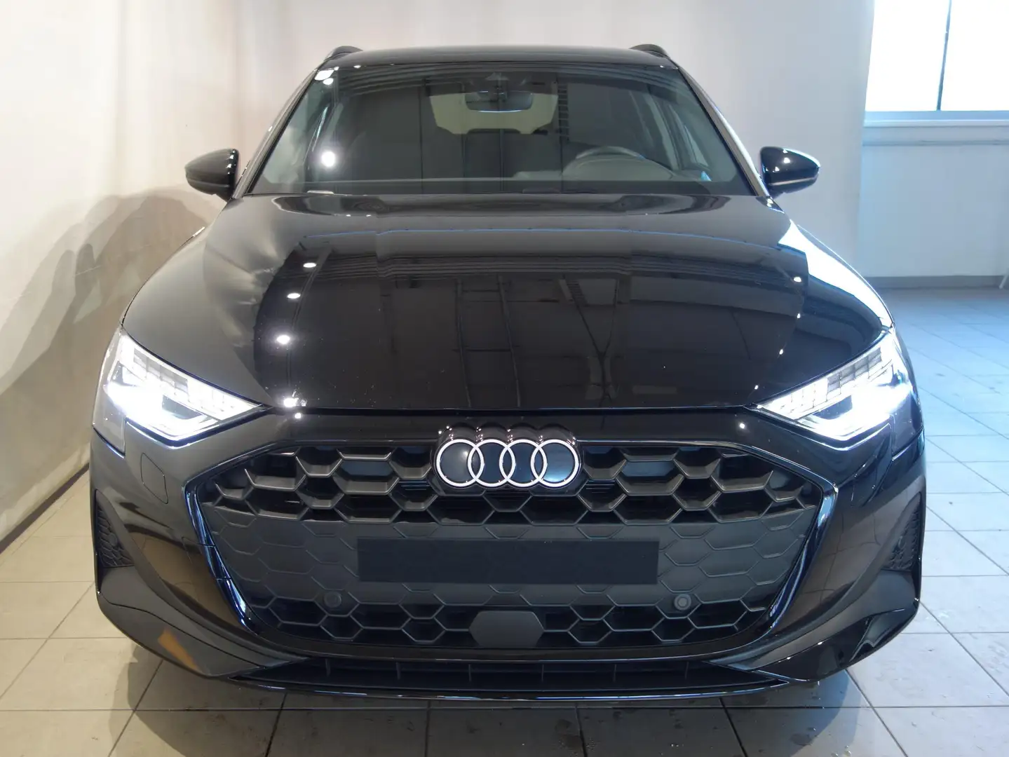 Audi A3 30 TDI Schwarz - 2