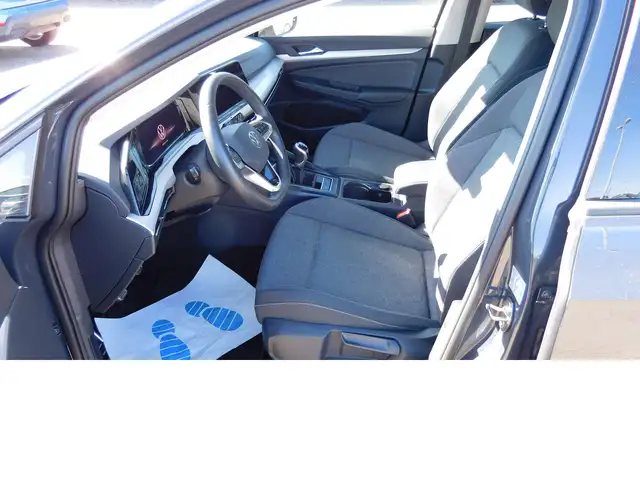 Volkswagen Golf view 9